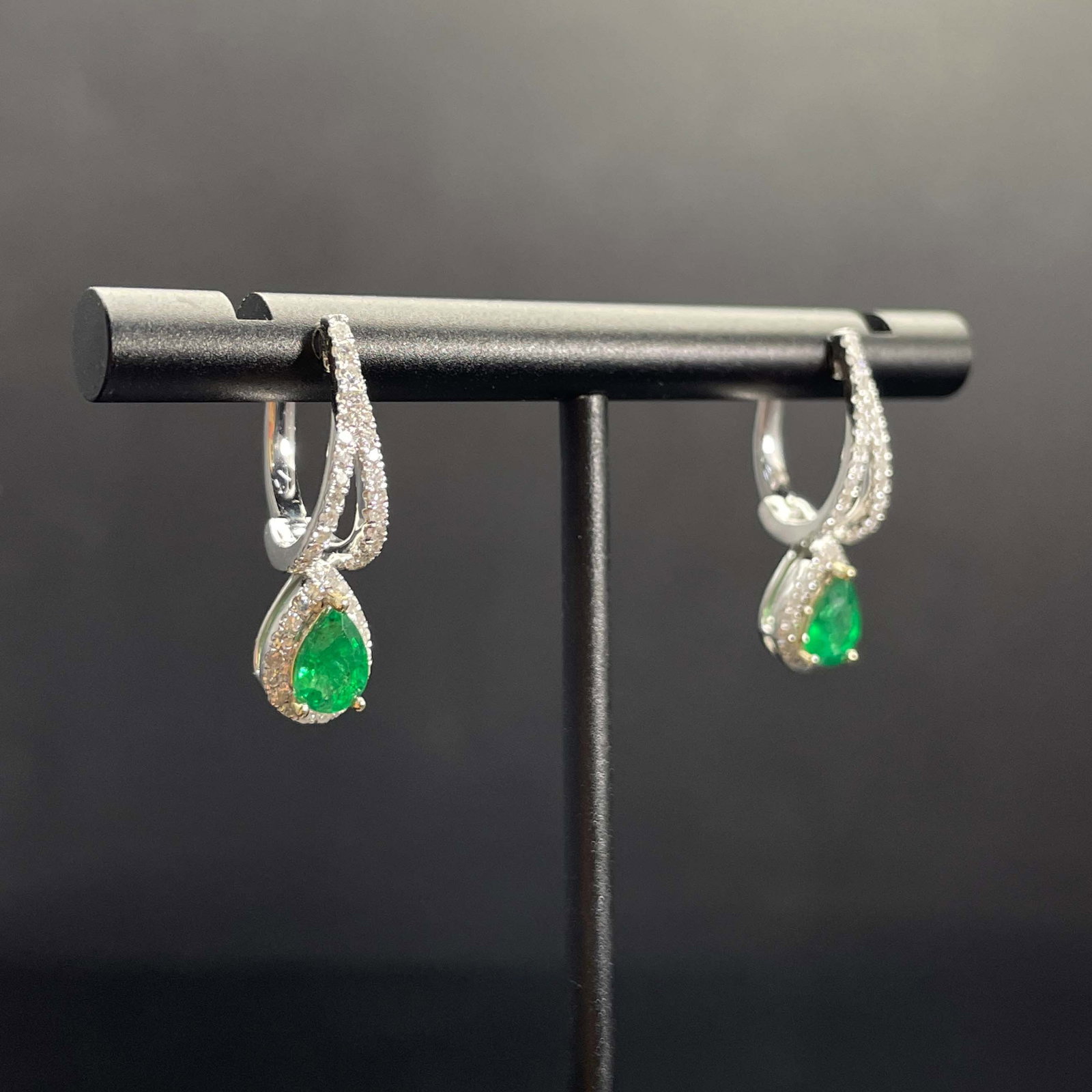 14k Gold 1.16 Ctw Vivid Green Natural Emerald & Diamond Earrings - 2