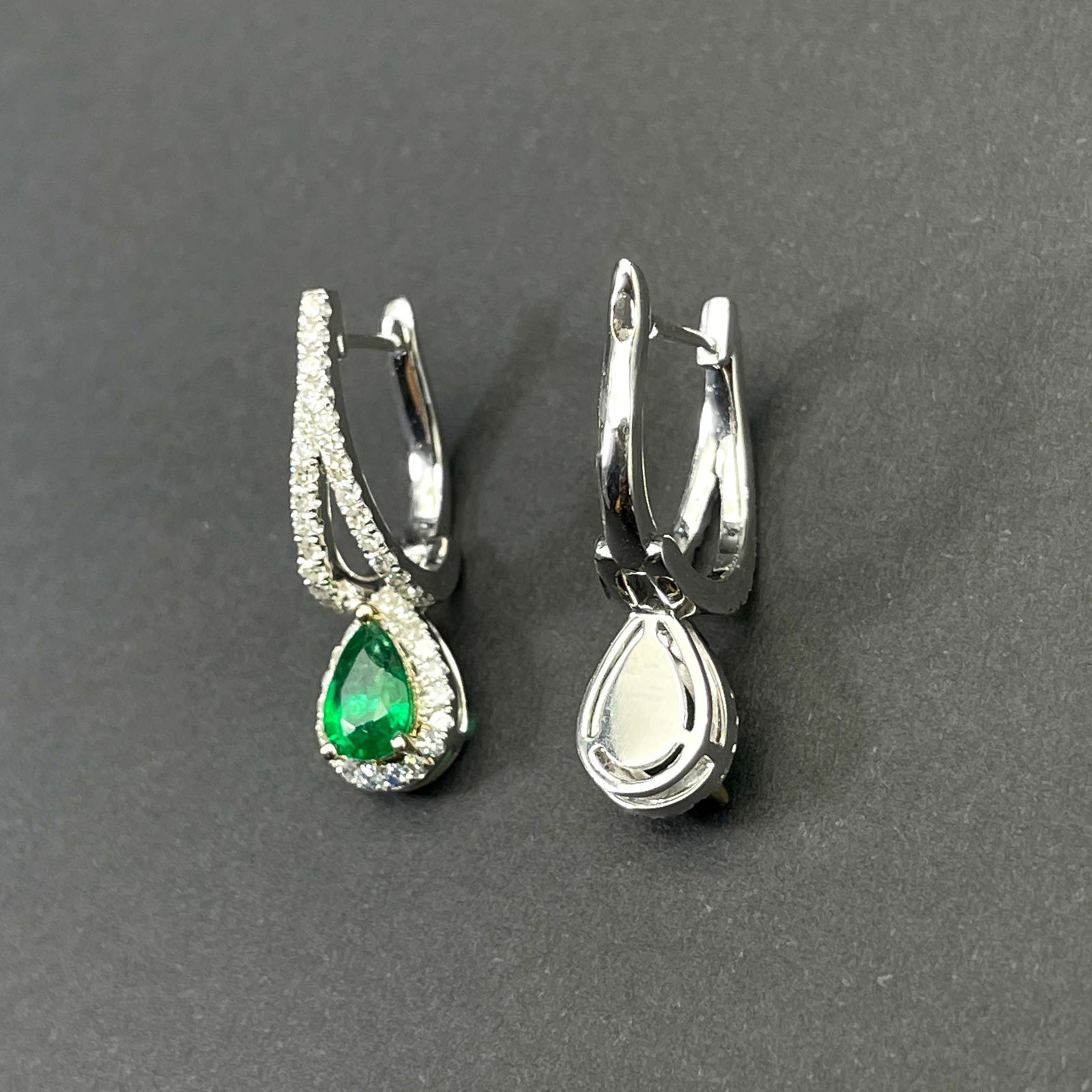 14k Gold 1.16 Ctw Vivid Green Natural Emerald & Diamond Earrings - 5