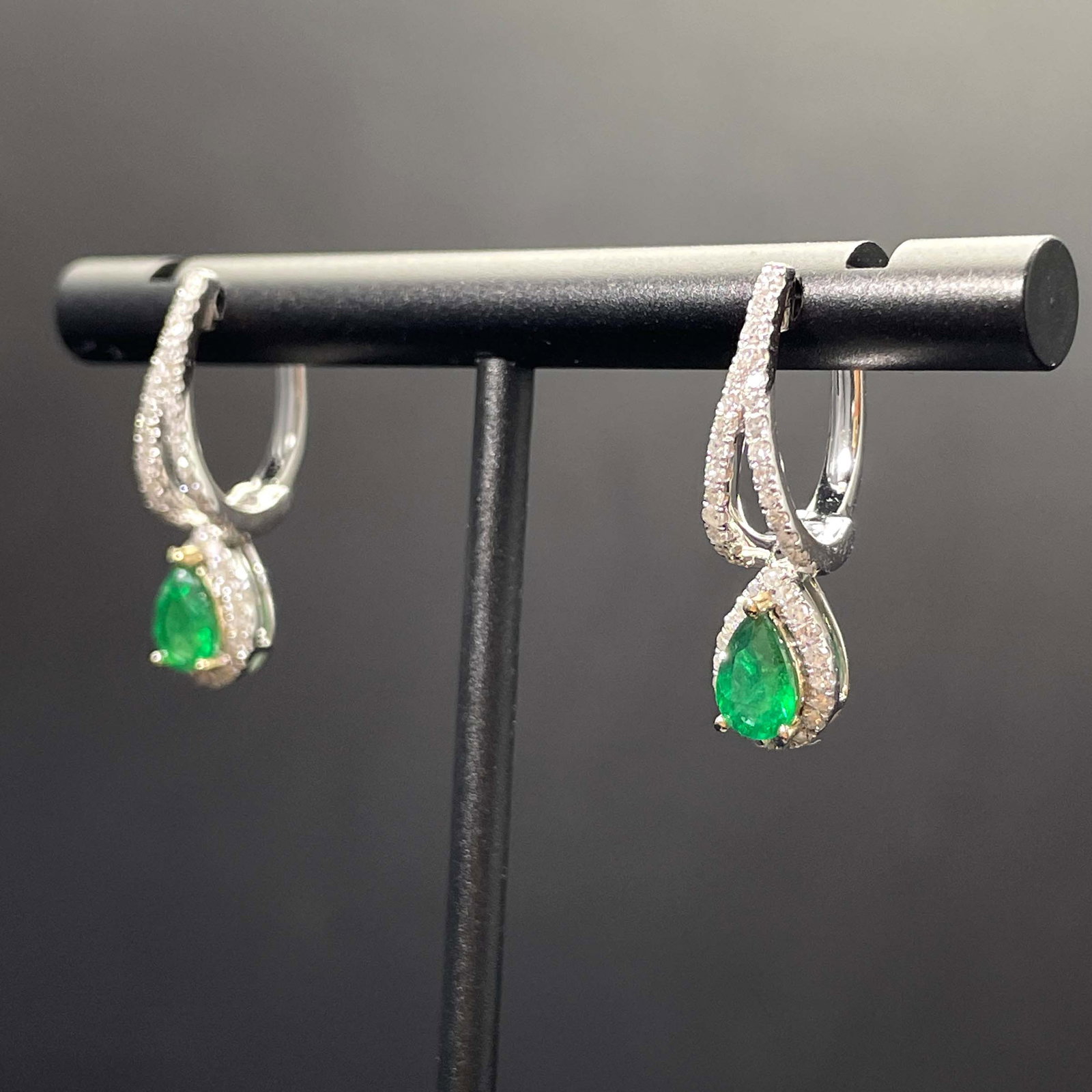 14k Gold 1.16 Ctw Vivid Green Natural Emerald & Diamond Earrings - 8