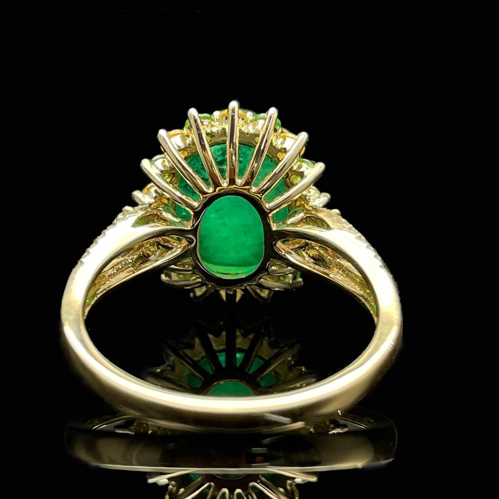14k Gold 5.13 Ctw Vivid Green Natural Emerald & Diamond Ring - 4