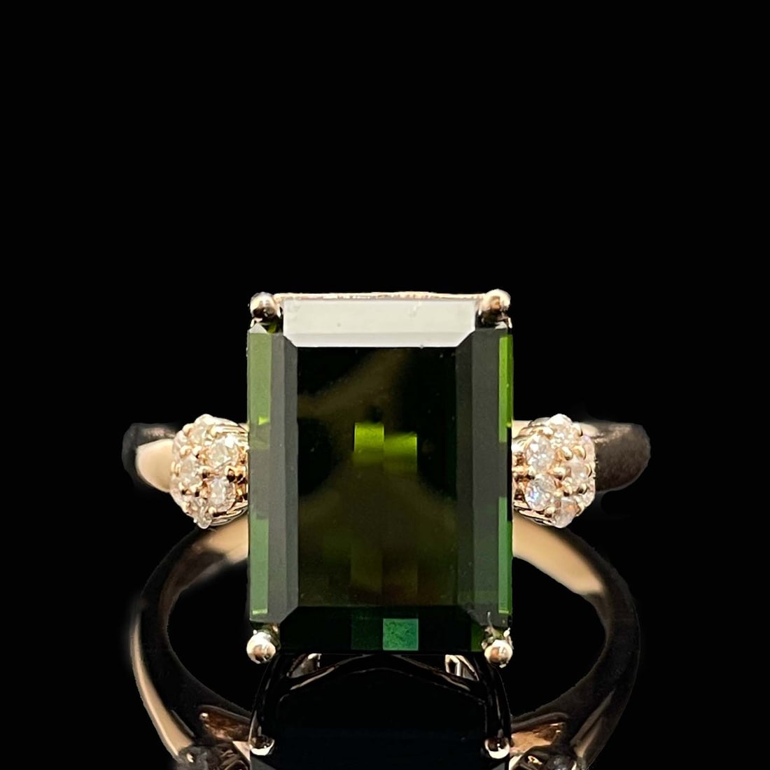 14k Gold 6.14 Ctw Natural Tourmaline & Diamond Ring: Ref:231168270 // gold content:14k gold // ring size:7. 25us // // main gemstone:tourmaline // shape:octagonal // carat weight:6ct // color:green // treatment:natural // // adjacent gemstone 2 :