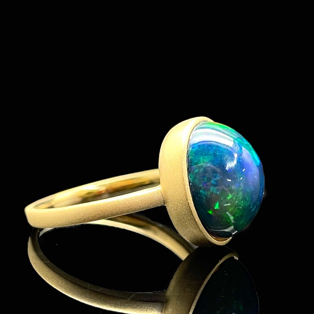 14k Gold 4.9 Ct Natural Opal Ring - 3
