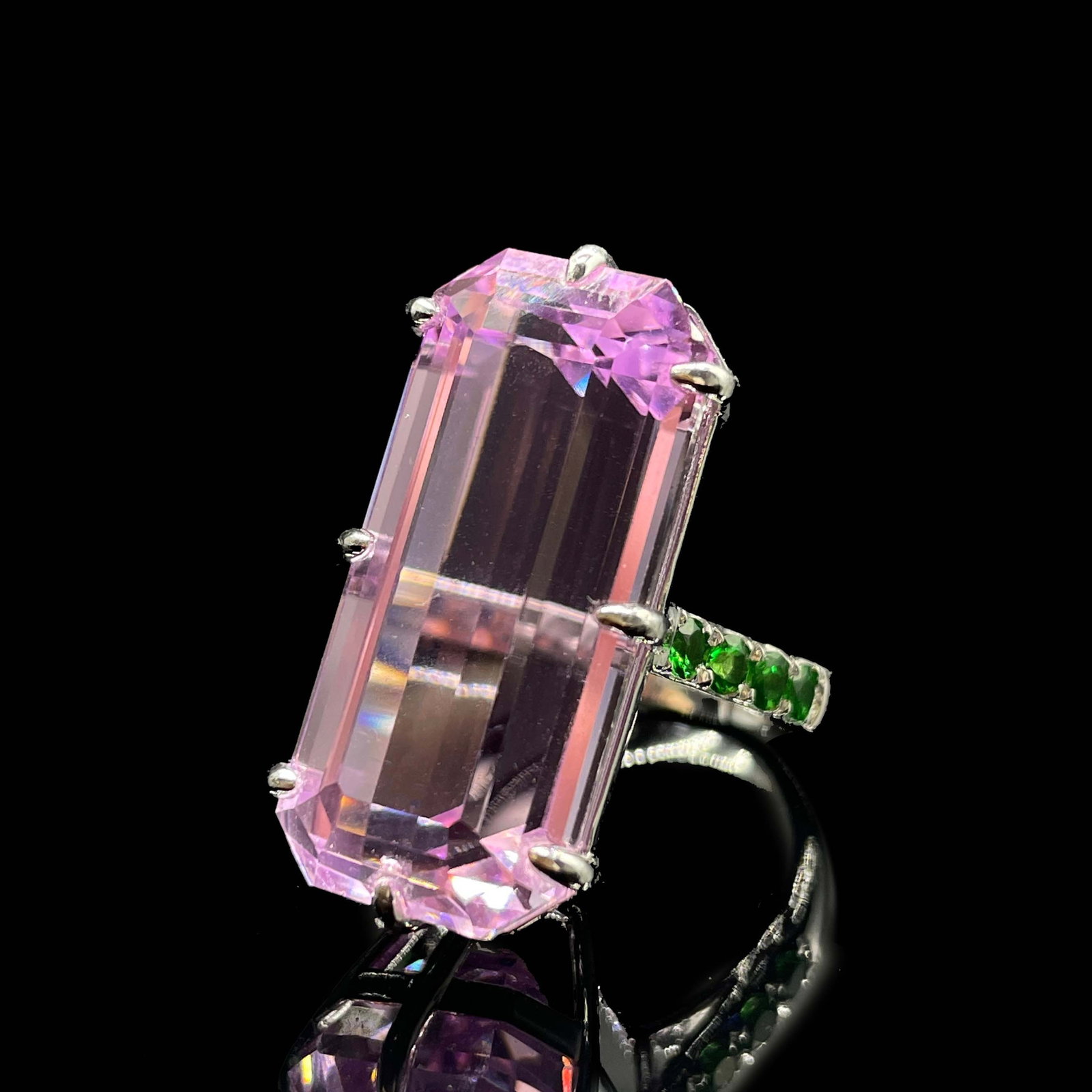 14k Gold 17.15 Ctw Natural Kunzite & Tsavorite Ring - 3