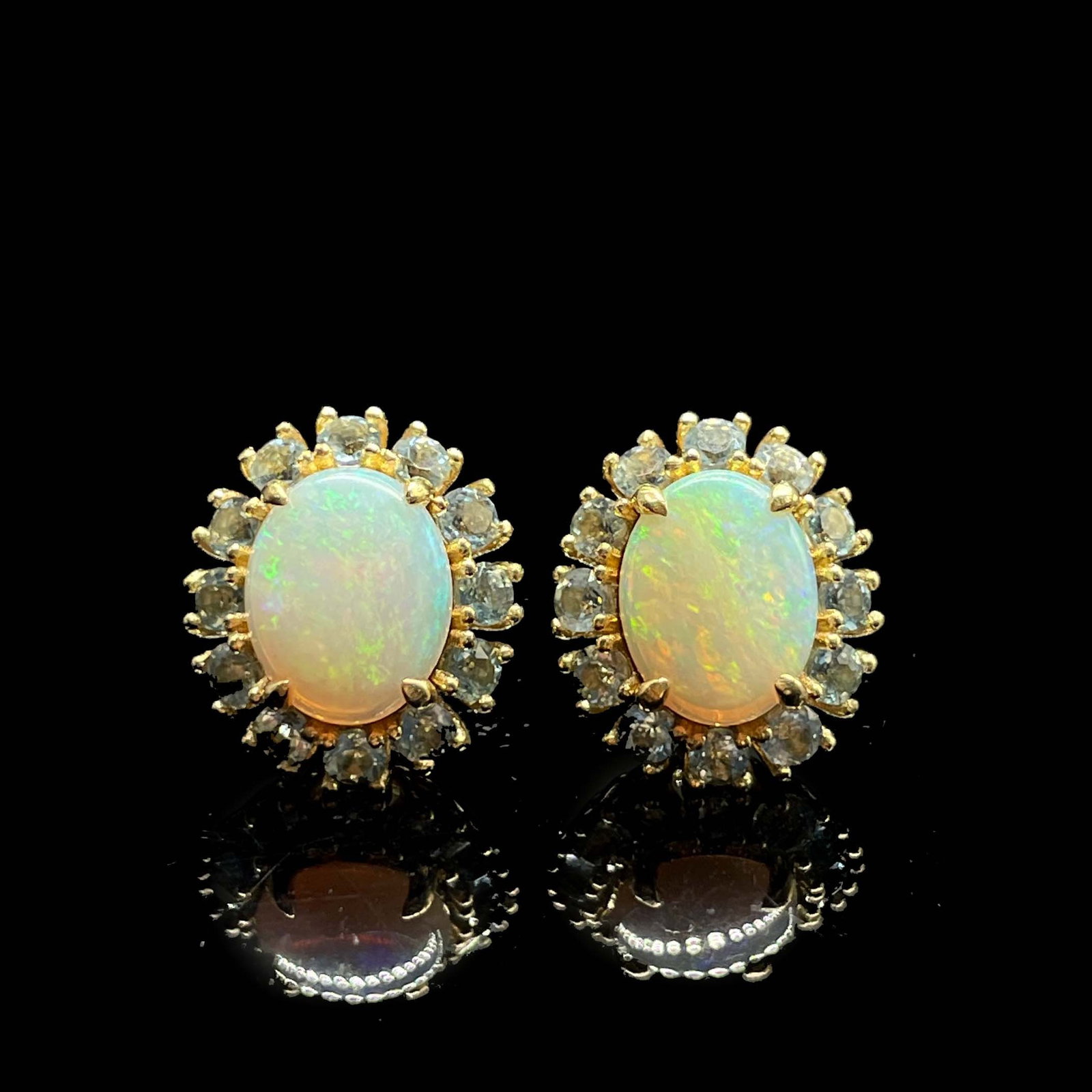 14k Gold 2.02 Ctw Natural Opal & Aquamarine Earrings: Ref:231168280 // gold content:14k gold // main gemstone:opal // shape:oval // carat weight:1. 02ct // color:white // treatment:natural // // adjacent gemstone 2 : aquamarine // shape:round // carat