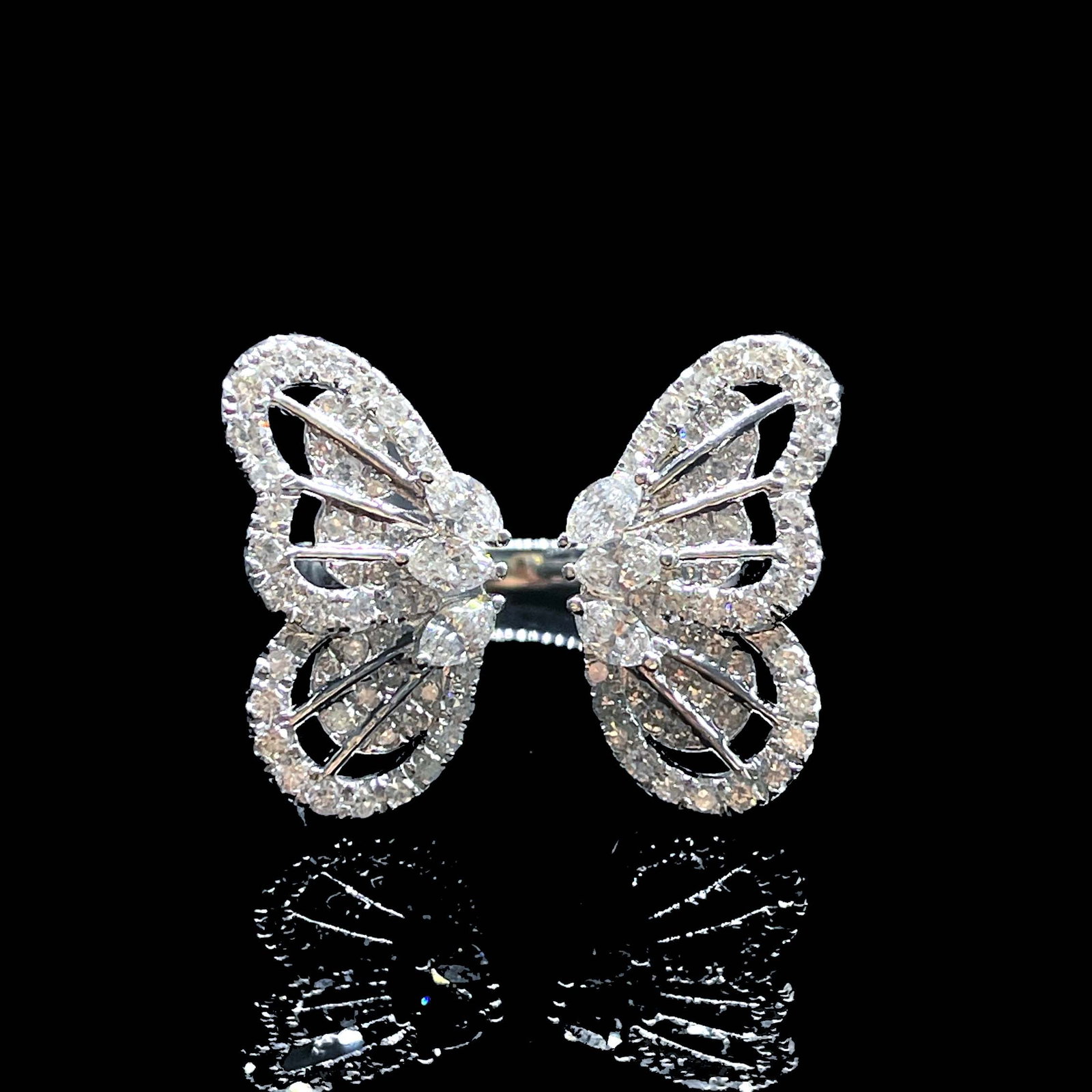 14k Gold 0.92 Ct Natural H Diamond & Butterfly Ring: Ref:231168291 // gold content:14k gold // ring size:7. 25us // // main gemstone:diamond // shape:multiple // carat weight:0. 92ct // clarity grade:vs-si // color:h // treatment:natural // High