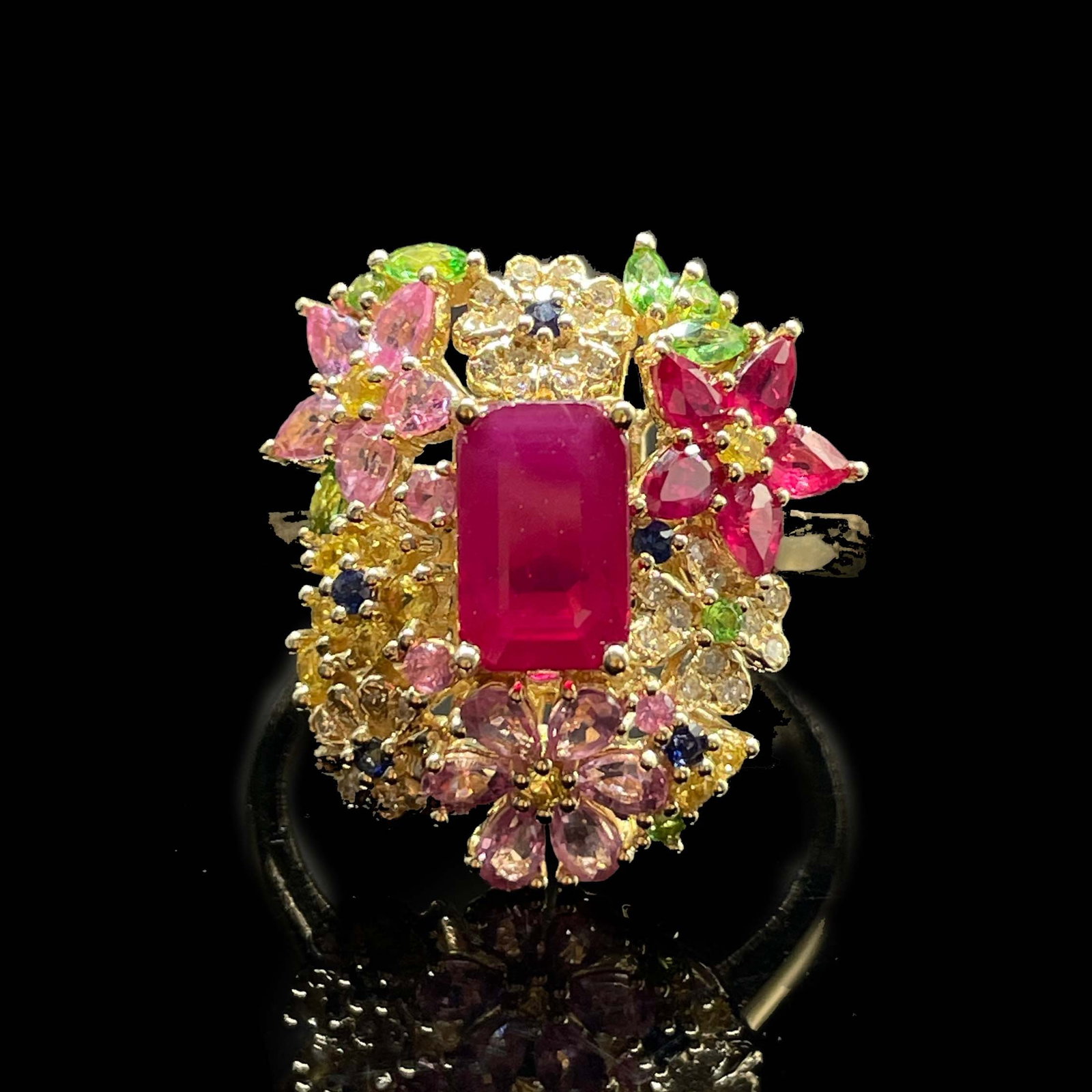 14k Gold 1 Ct Natural Ruby & Coloured Gemstone Ring: Ref:231168294 // gold content:14k gold // ring size:7. 25us // // main gemstone:ruby // shape:octagonal // carat weight:1ct // color:red // treatment:natural // // adjacent gemstone 2 : coloured