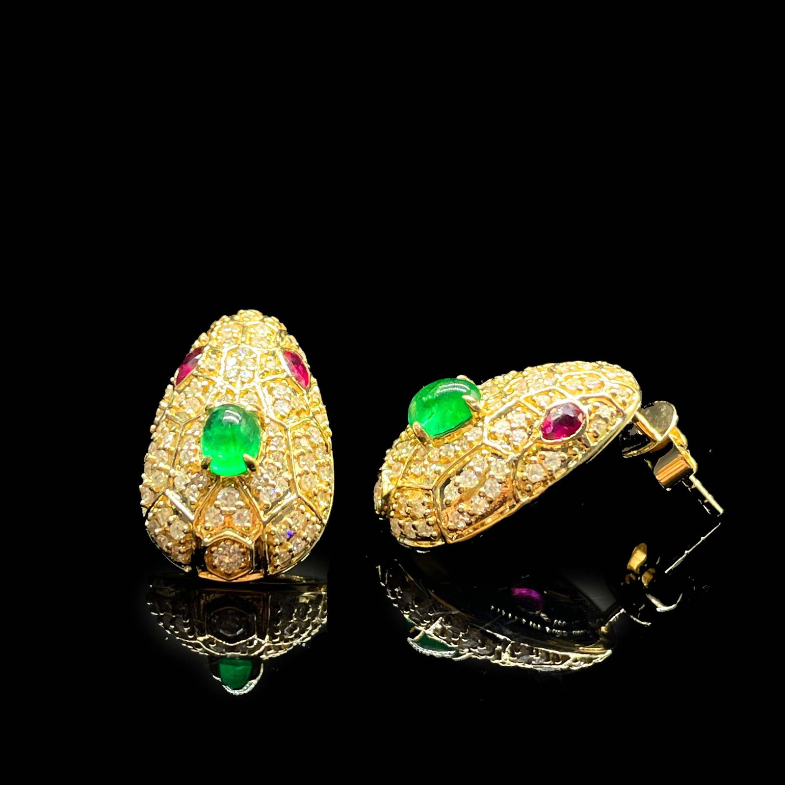 14k Gold 1.12 Ctw Natural Emerald & Diamond & Snake Earrings - 3