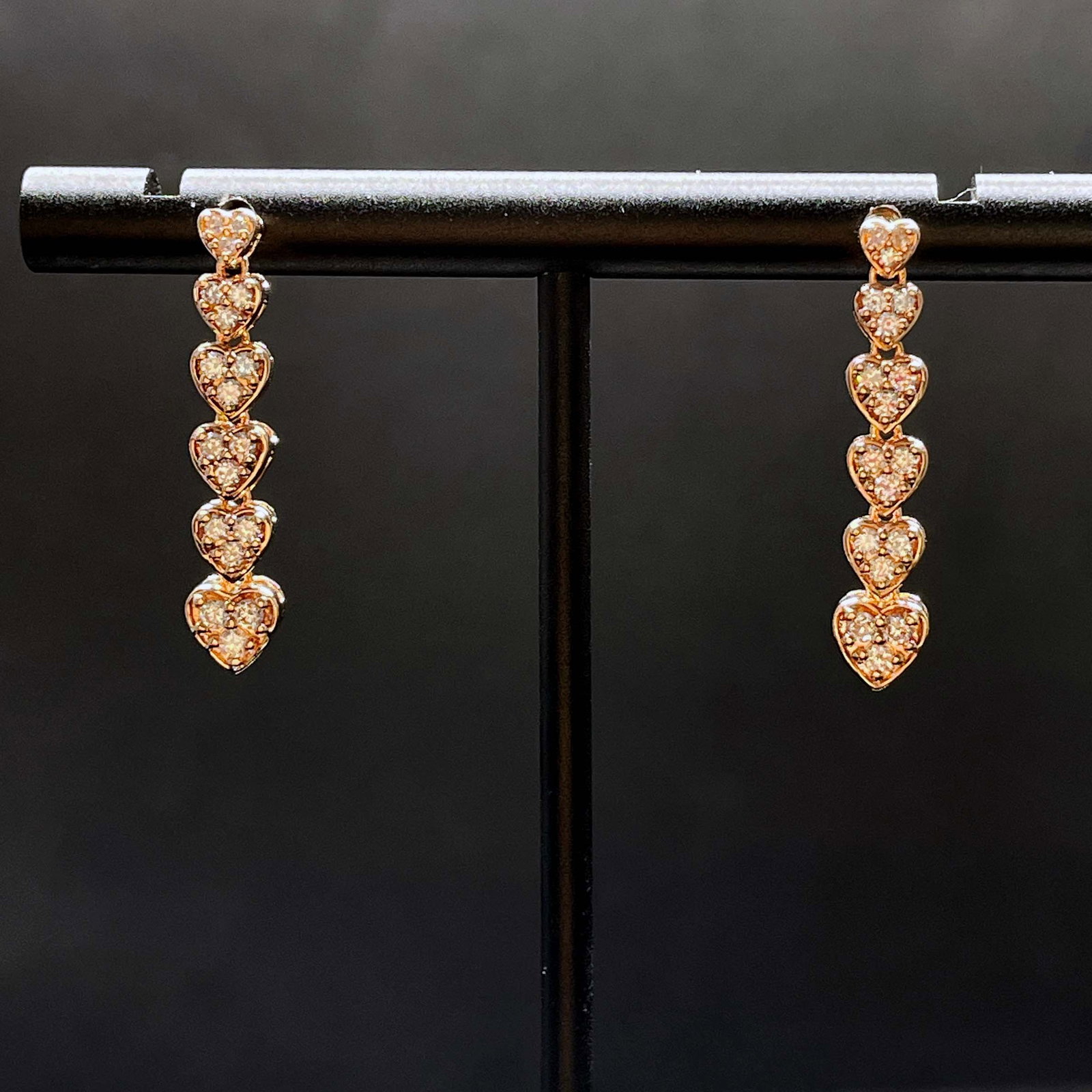 14k Gold 0.5 Ct Natural H Diamond Earrings: Ref:231168305 // gold content:14k gold // main gemstone:diamond // shape:round // carat weight:0. 5ct // clarity grade:vs-si // color:h // treatment:natural // cut grade:g // Condition: New Low