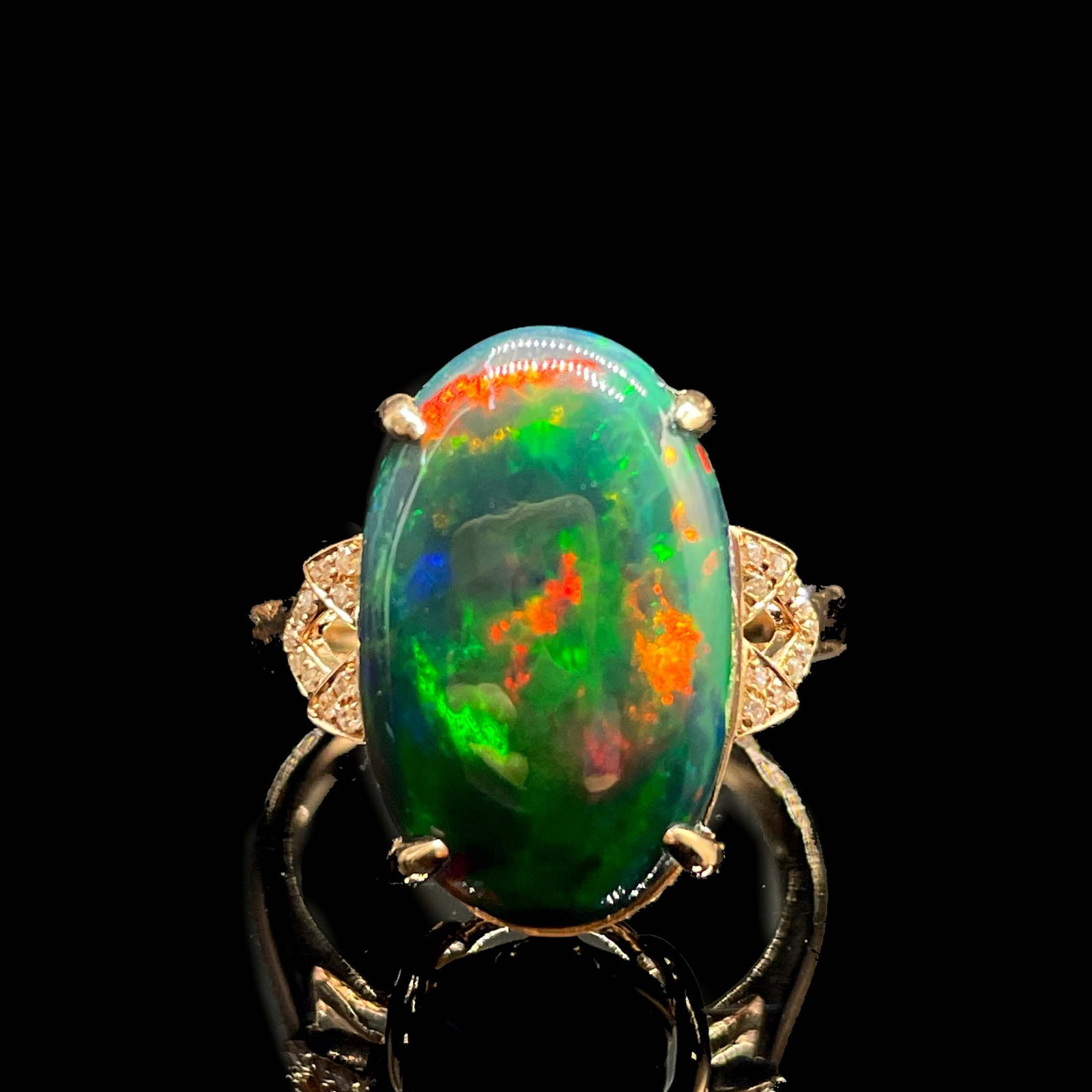 14k Gold 6.01 Ctw Natural Opal & Diamond Ring: Ref:231168312 // gold content:14k gold // ring size:7. 25us // // main gemstone:opal // shape:oval // carat weight:5. 92ct // color:color // treatment:natural // // adjacent gemstone 2 : diamond //