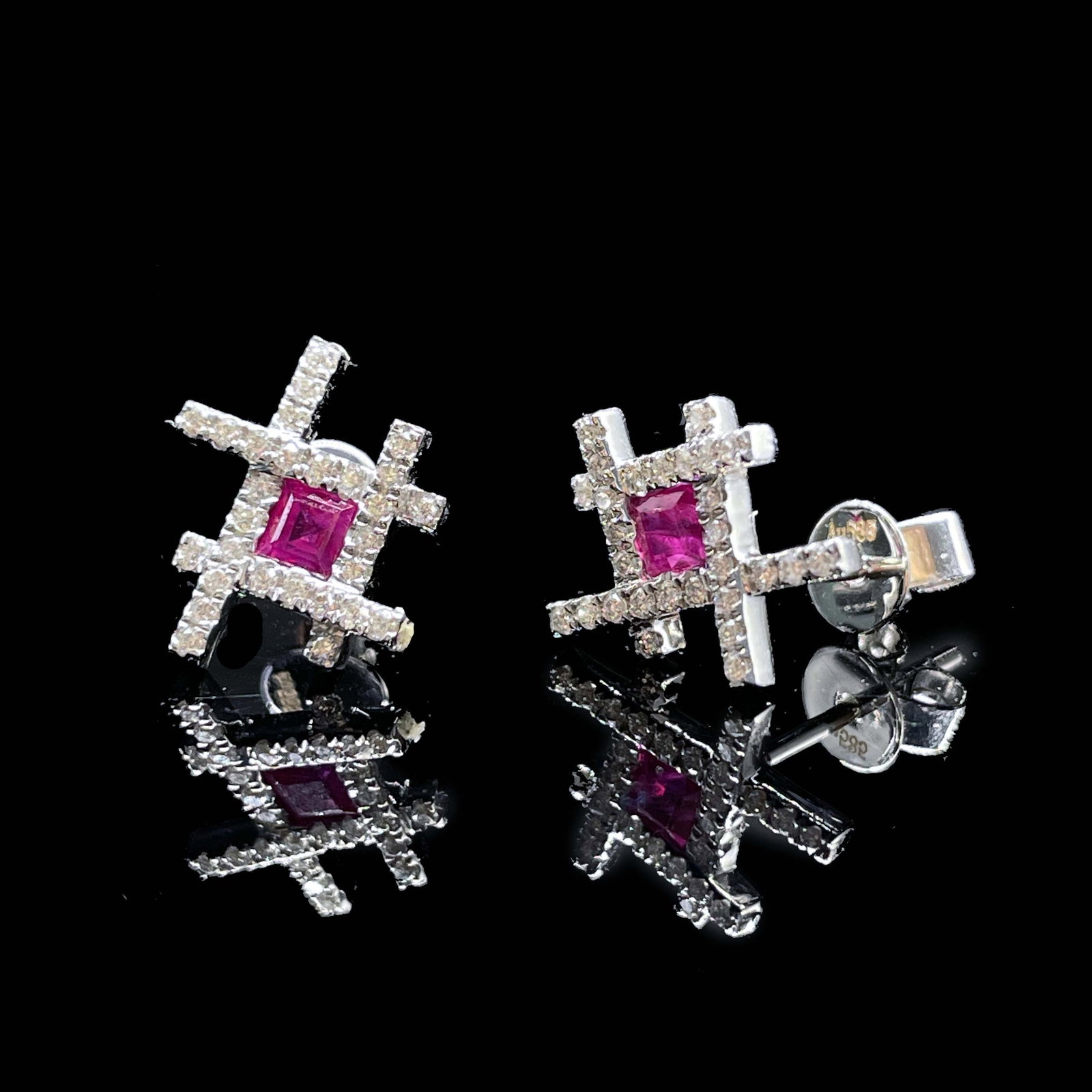 14k Gold 0.50 Ctw Natural Ruby & Diamond Earrings - 3