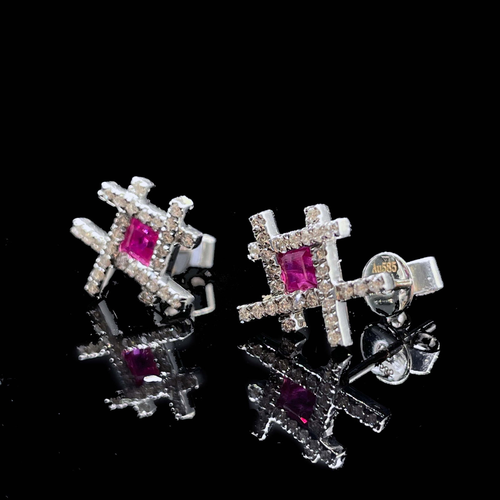 14k Gold 0.50 Ctw Natural Ruby & Diamond Earrings - 4