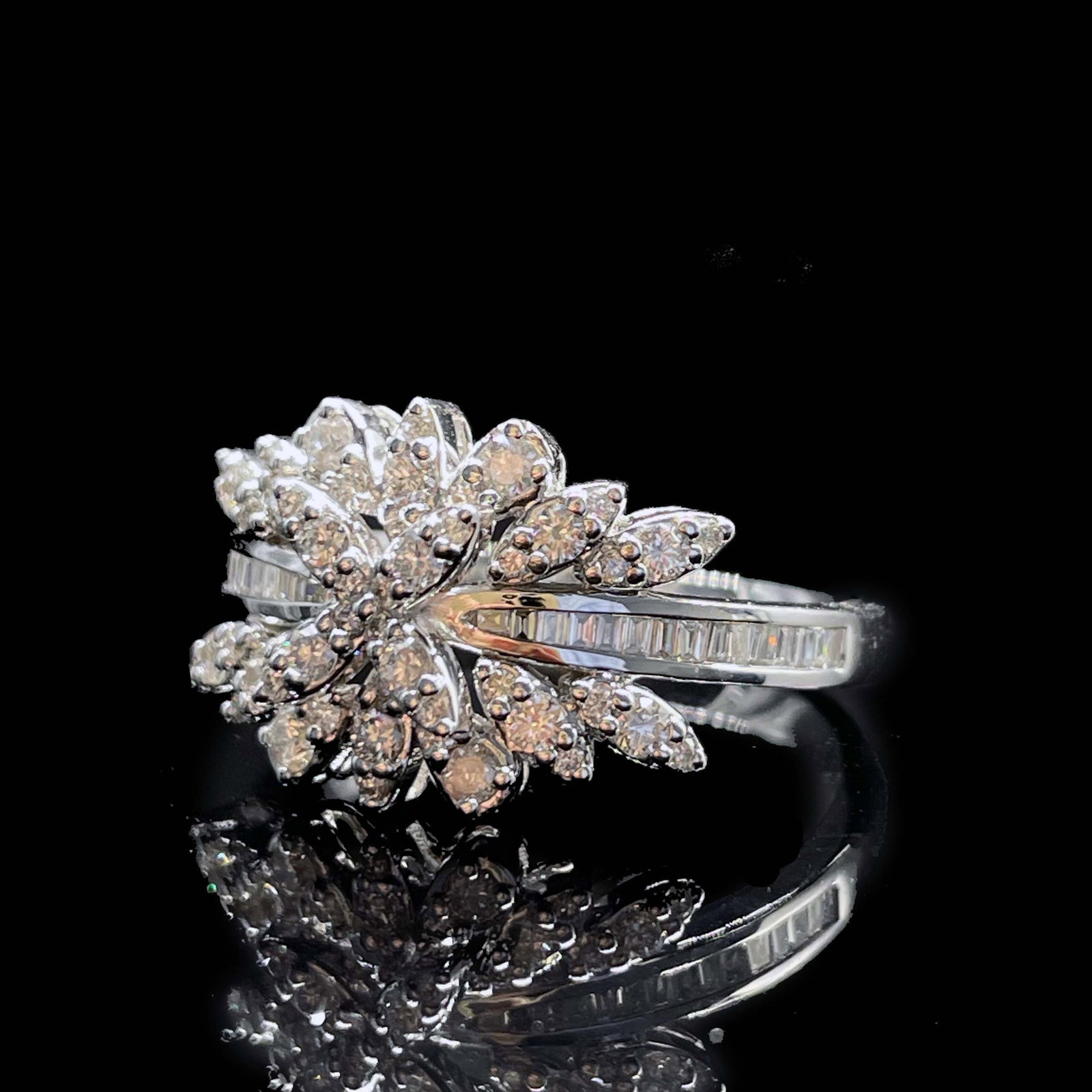 14k Gold 0.62 Ct Natural H Diamond Ring - 3