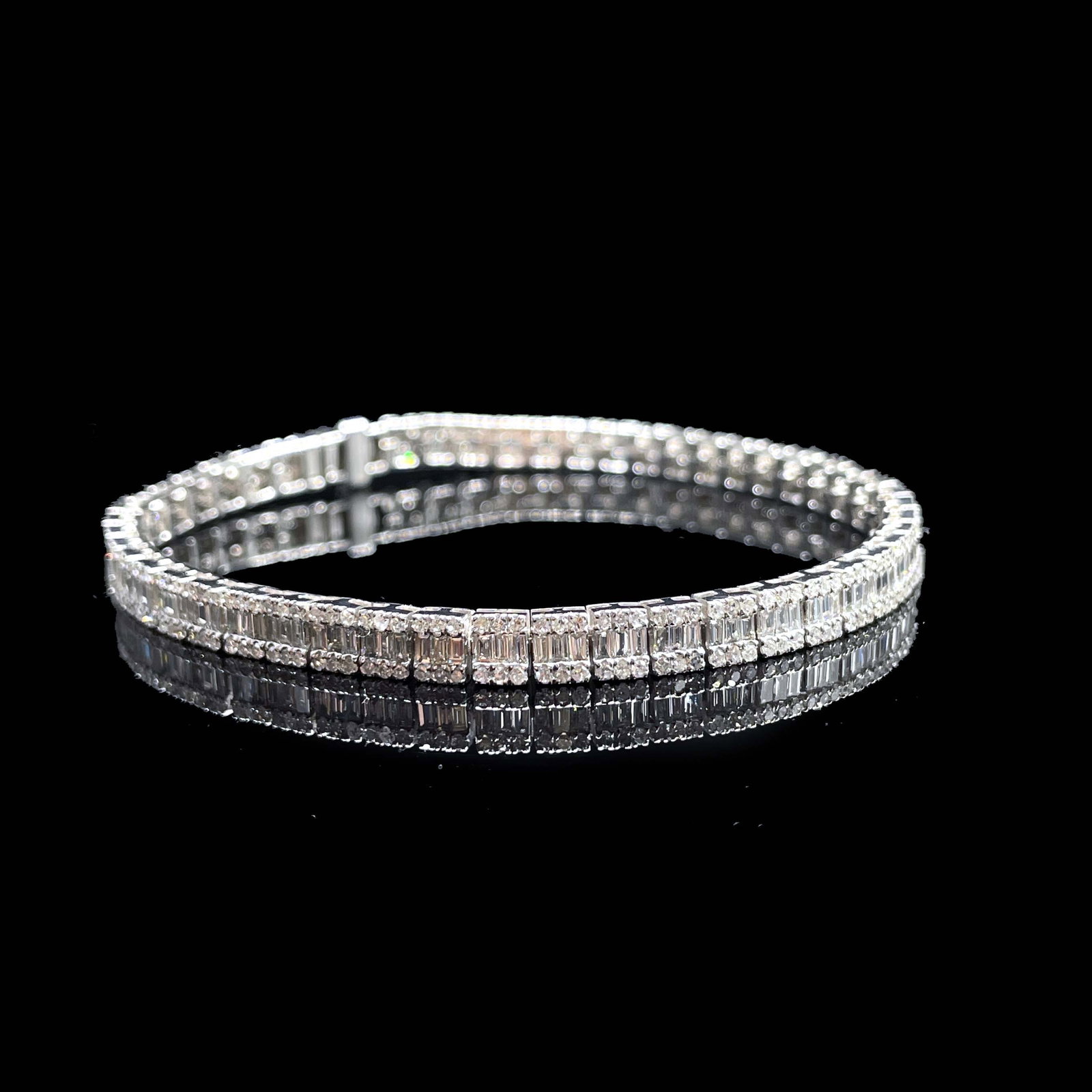 14k Gold 3.67 Ct Natural H Diamond Bracelet - 2