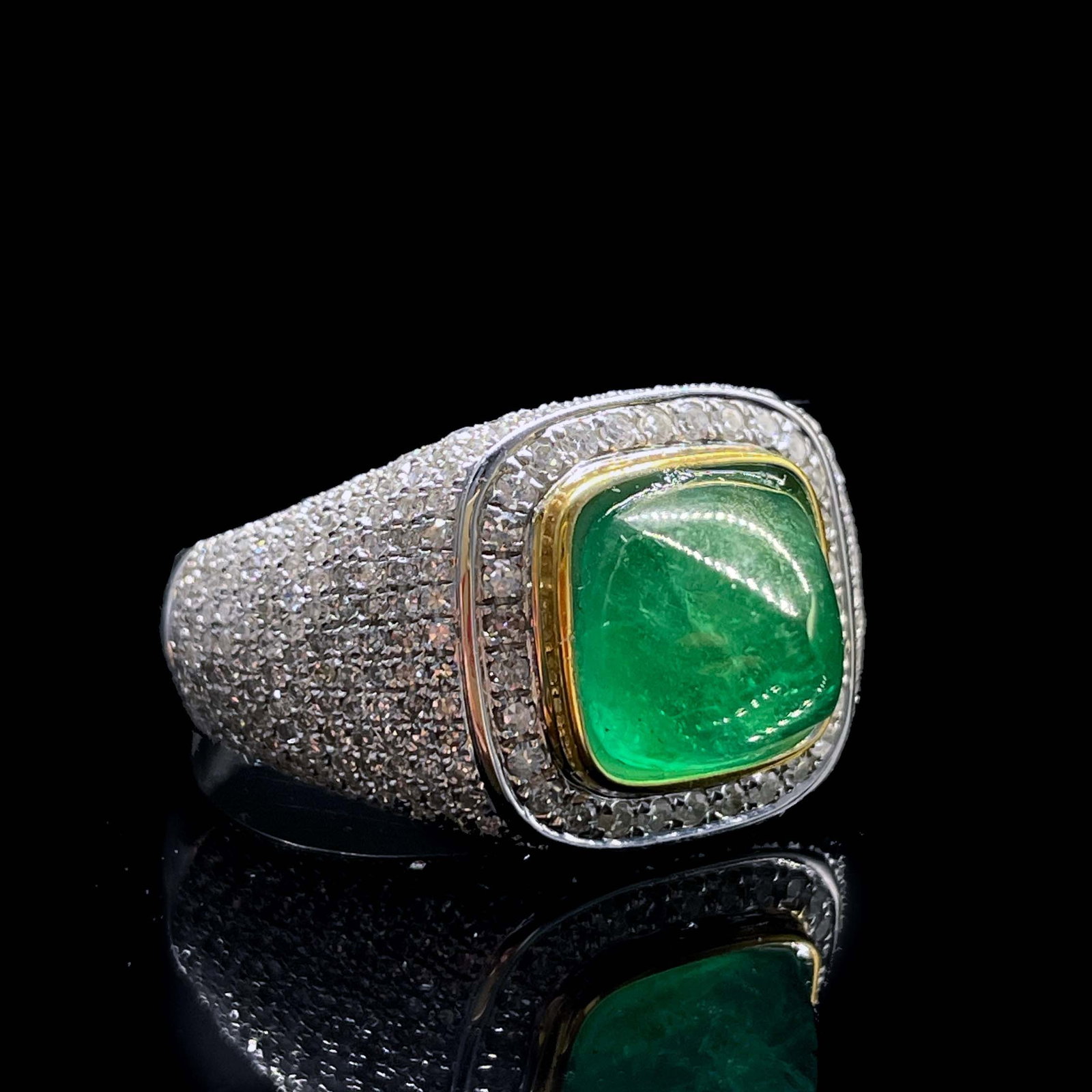 14k Gold 5.30 Ctw Vivid Green Natural Emerald & Diamond Ring - 2