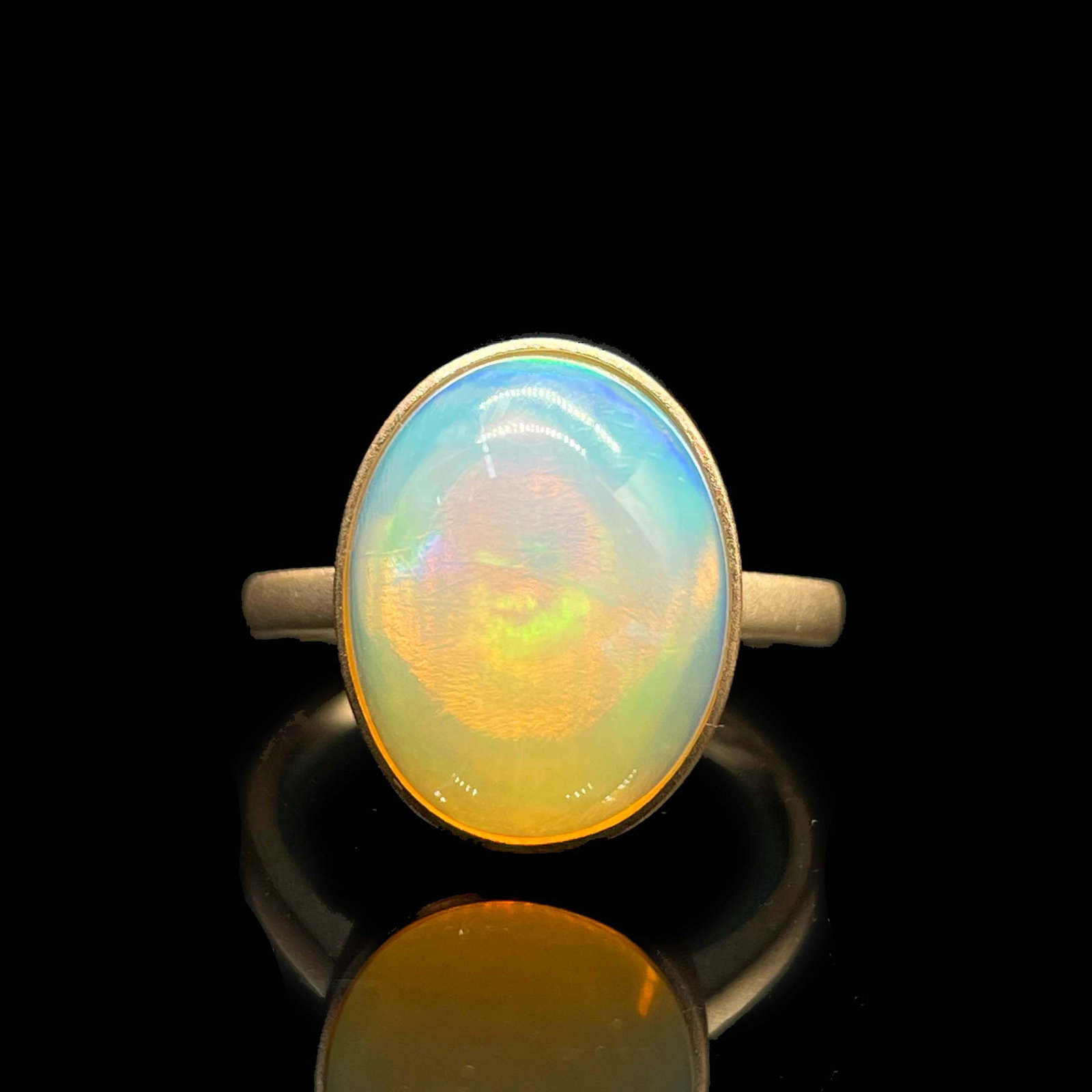 14k Gold 3.8 Ct Natural Opal Ring - 4