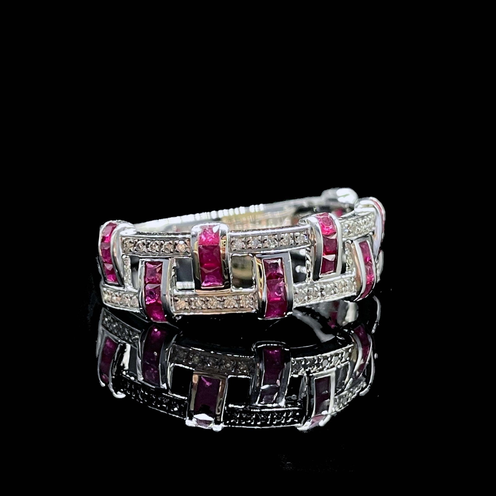 14k Gold 0.89 Ctw Natural Ruby & Diamond Ring - 2