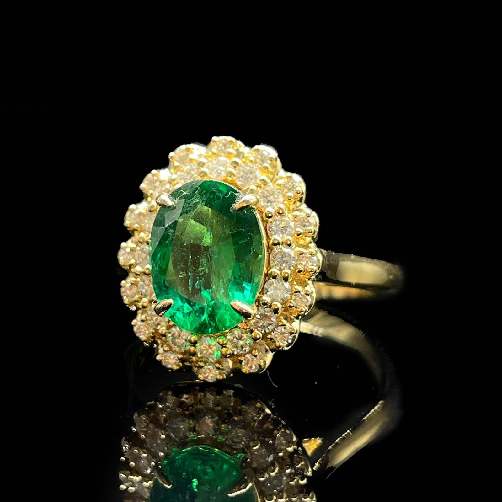 14k Gold 2.58 Ctw Natural Emerald & Diamond Ring - 3
