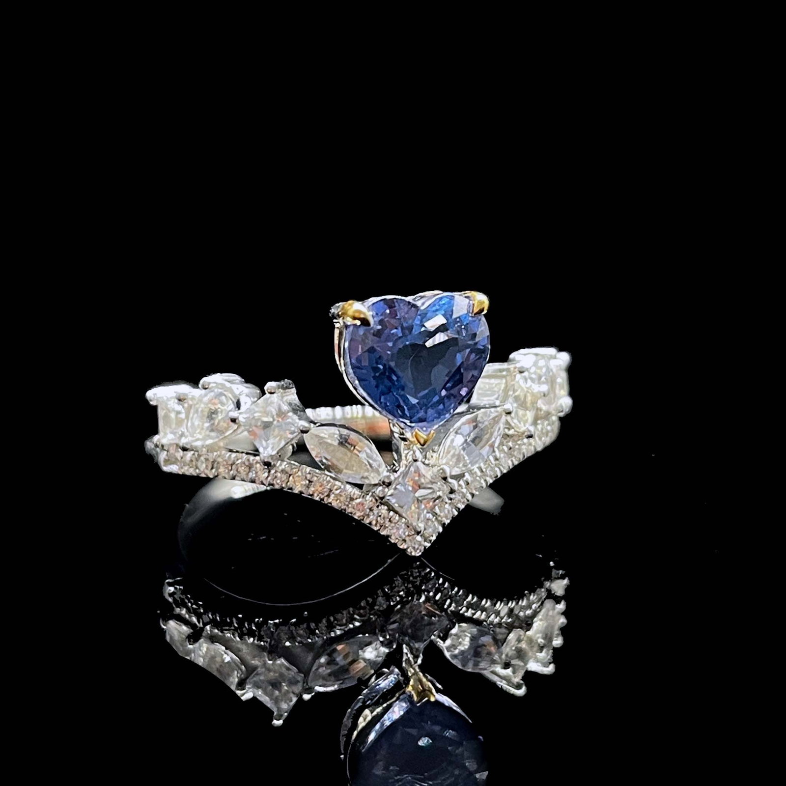 14k Gold 0.97 Ctw Natural Spinel & Diamond Ring - 2