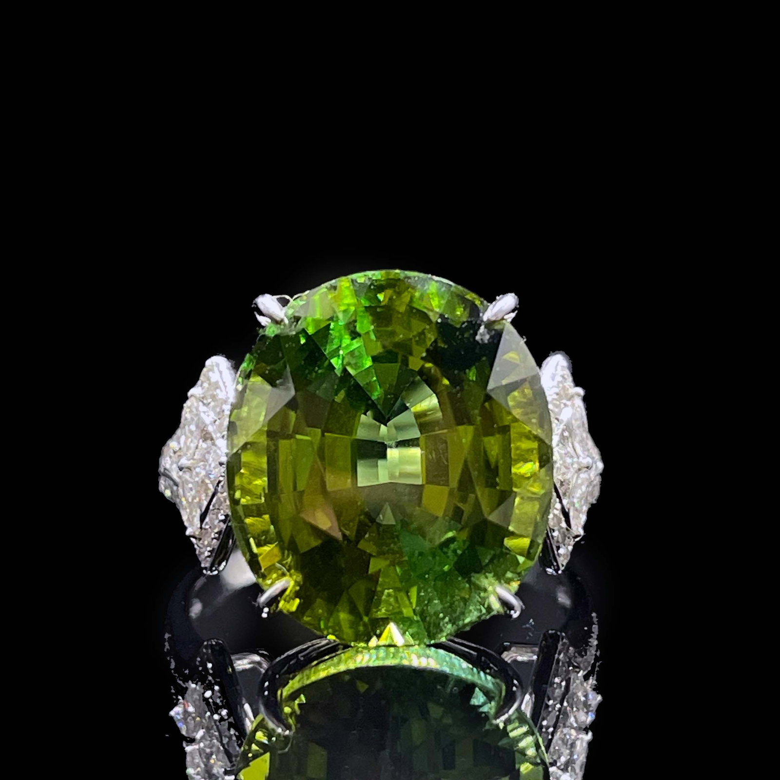 14k Gold 8.91 Ctw Natural Tourmaline & Diamond Ring: Ref:231168342 // gold content:14k gold // ring size:7. 25us // // main gemstone:tourmaline // shape:oval // carat weight:8. 52ct // color:green // treatment:natural // // adjacent gemstone 2 :