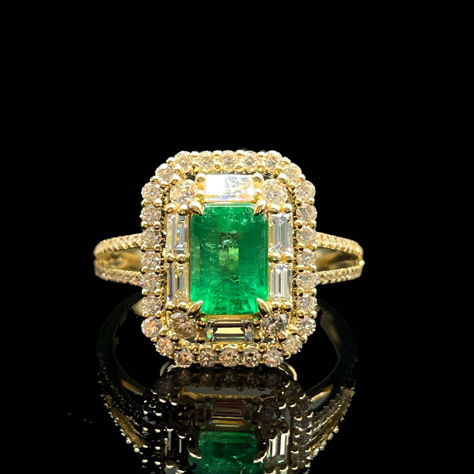 14k Gold 2.51 Ctw Natural Emerald & Diamond Ring: Ref:231168348 // gold content:14k gold // ring size:7. 25us // // main gemstone:emerald // shape:octagonal // carat weight:1. 15ct // color:green // treatment:natural // // adjacent gemstone 2 : diamo