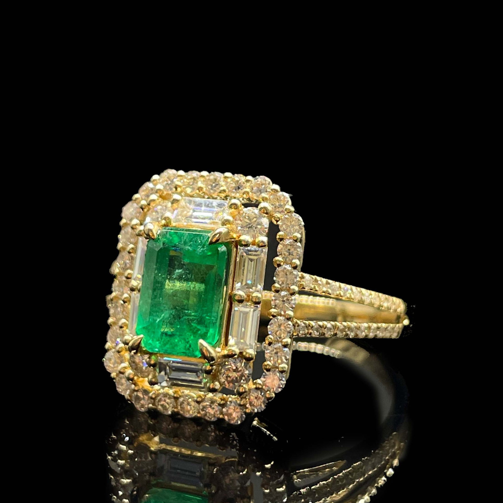 14k Gold 2.51 Ctw Natural Emerald & Diamond Ring - 3