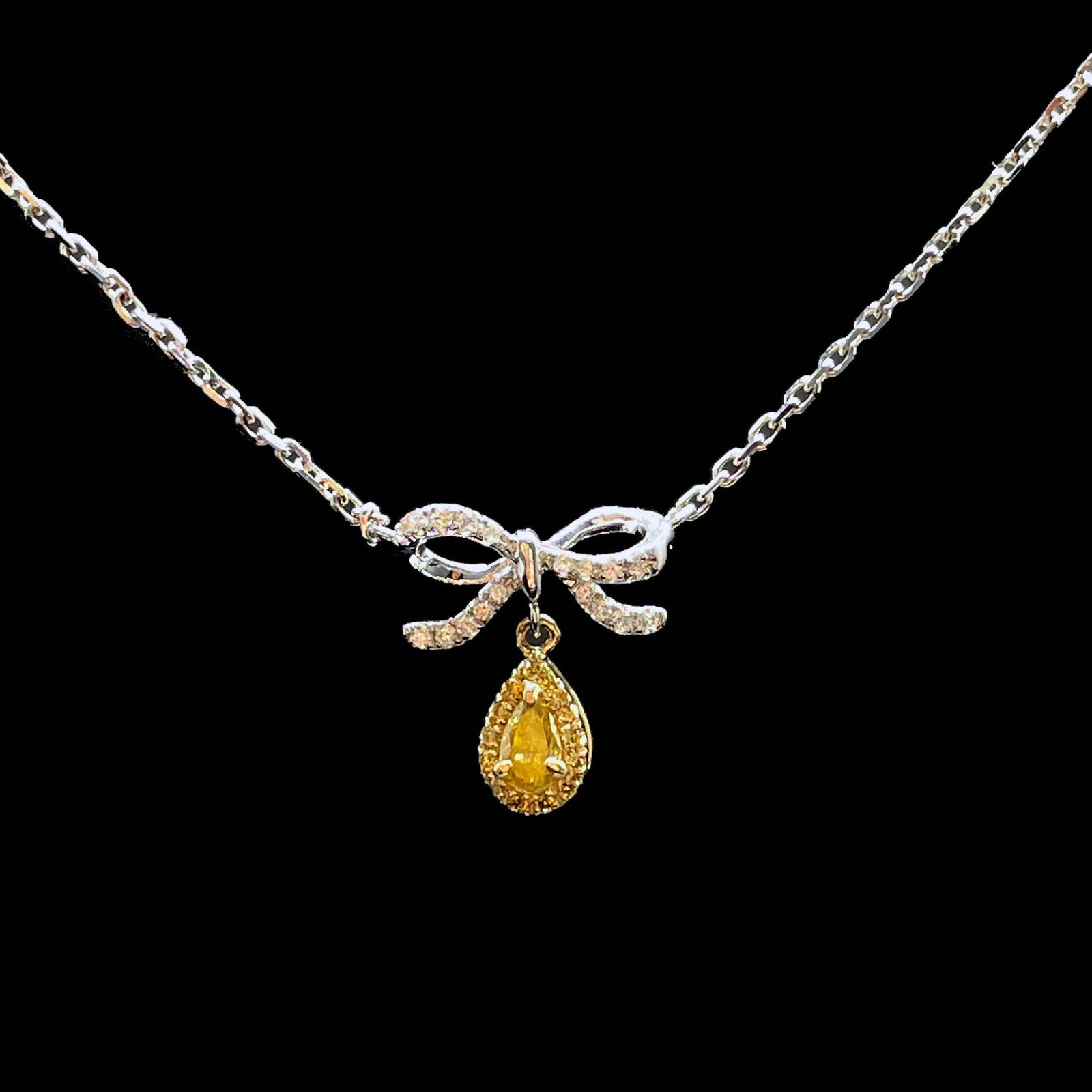 14k Gold 0.26 Ctw Natural Yellow Diamond & Diamond Necklace: Ref:231168349 // gold content:14k gold // main gemstone:yellow diamond // shape:pear // carat weight:0. 16ct // color:yellow // treatment:natural // // adjacent gemstone 2 : diamond // shape:round //