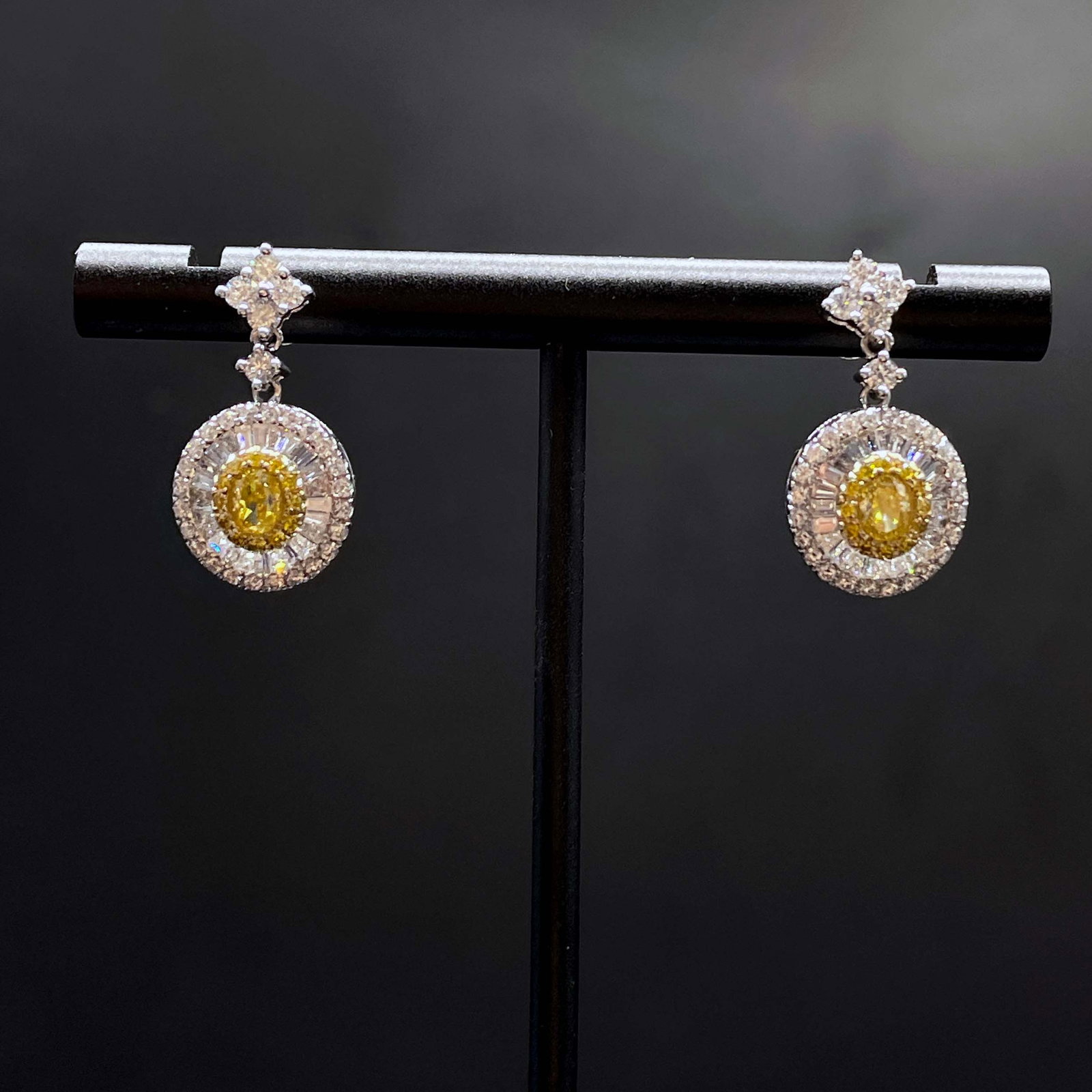 14k Gold 1.32 Ct Natural Color Diamond Earrings - 2