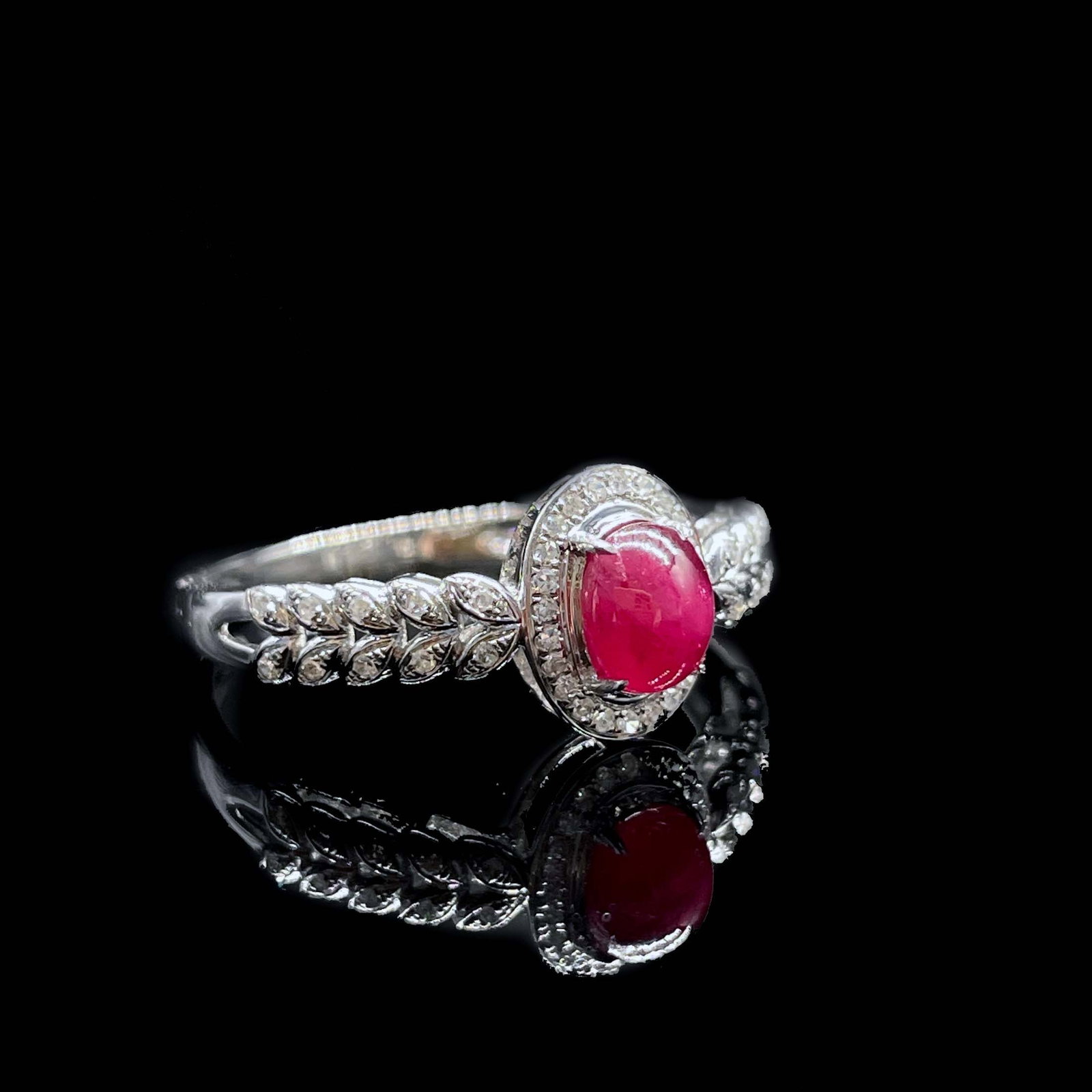 14k Gold 0.87 Ctw Natural Ruby & Diamond Ring - 2