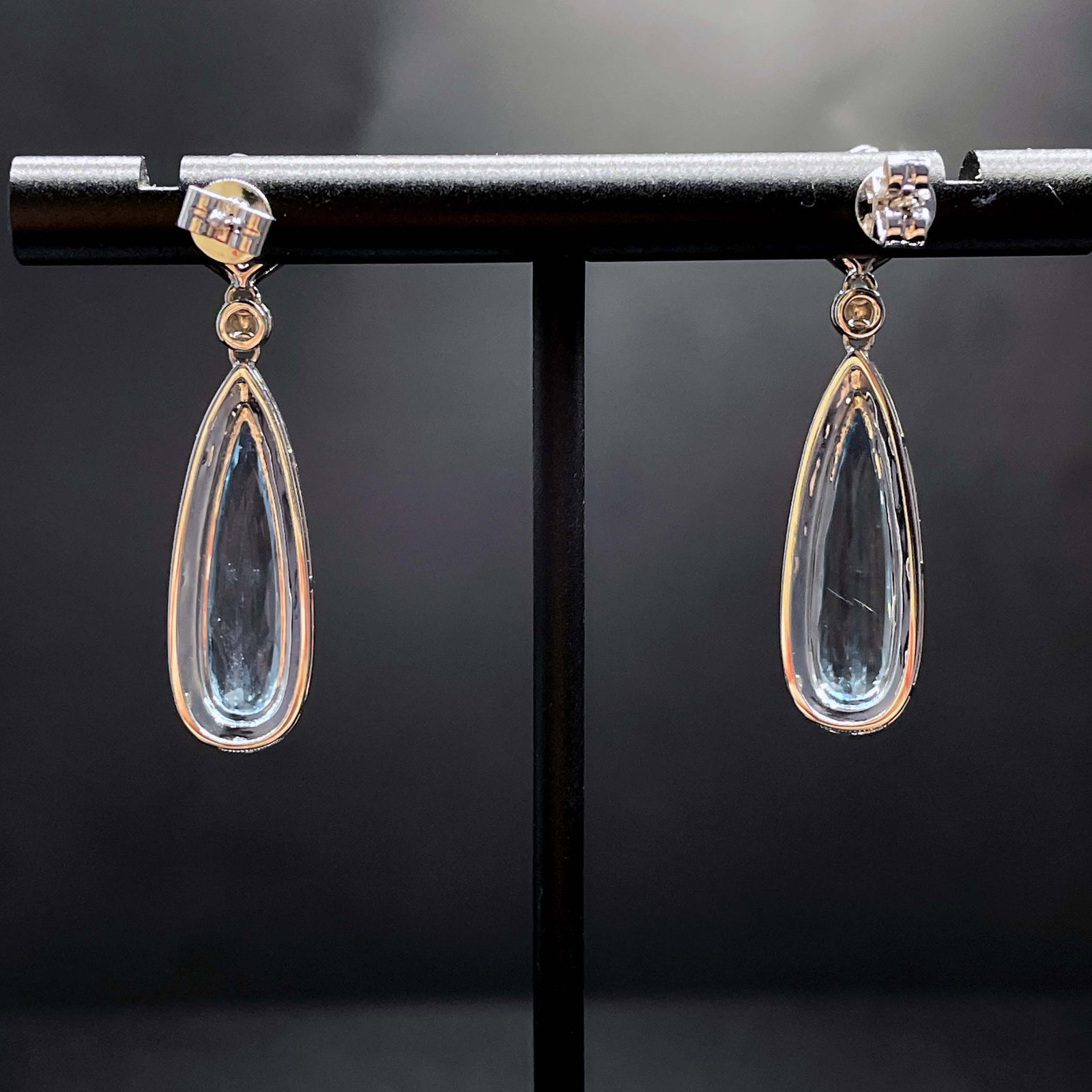 14k Gold 5.9 Ct Natural Aquamarine & Tsavorite Earrings - 4