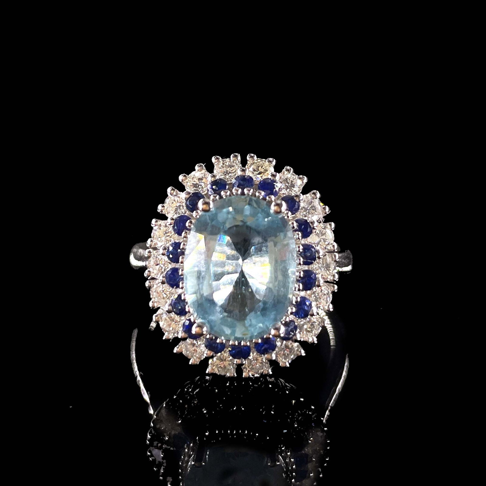 14k Gold 3.29 Ctw Natural Aquamarine & Diamond Ring - 2