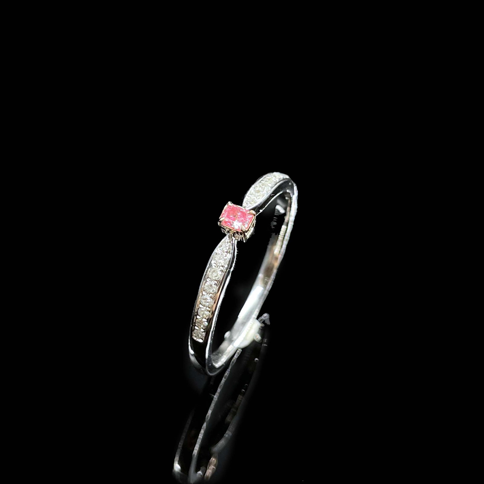 14k Gold 0.17 Ctw Natural Pink Diamond & Diamond Ring - 5