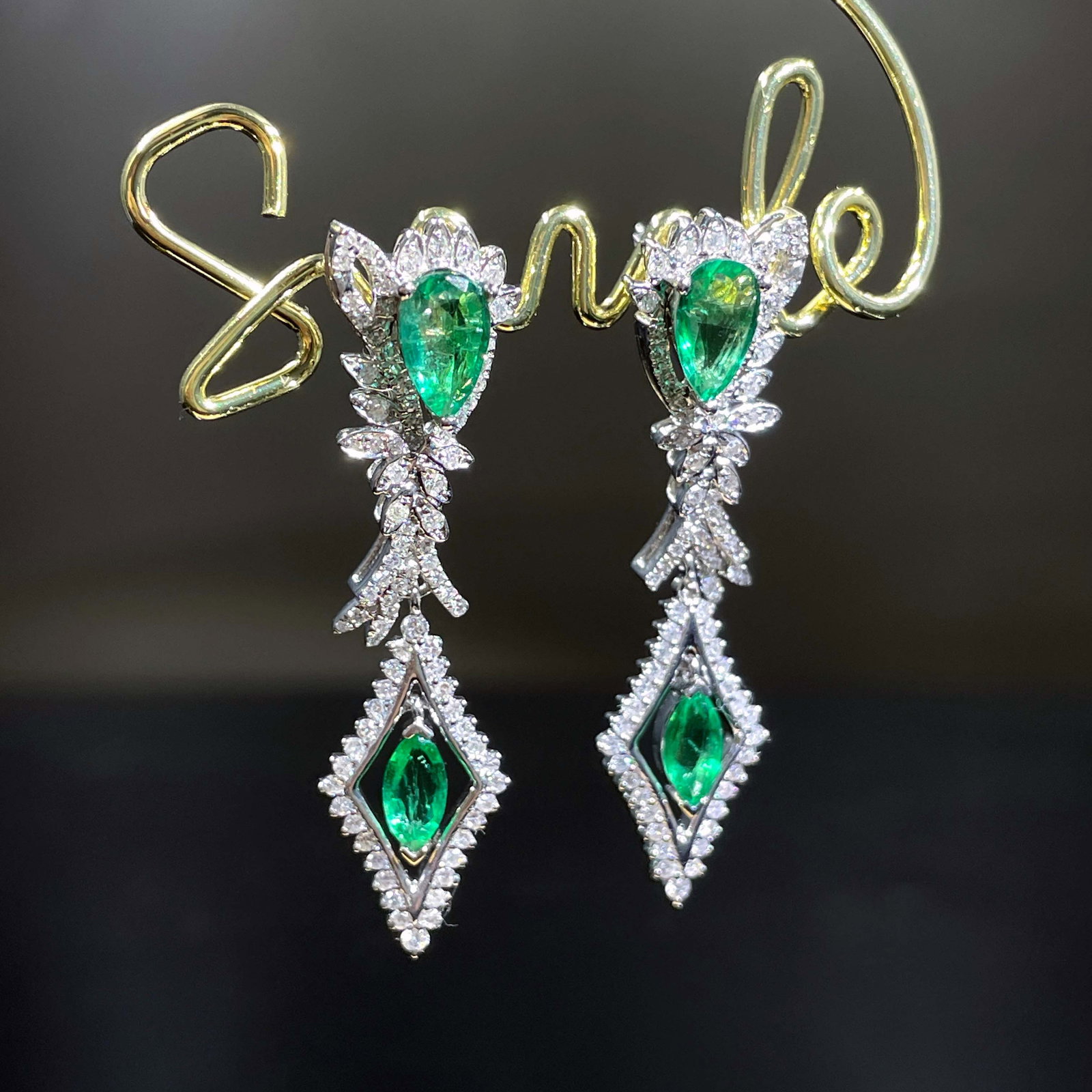14k Gold 2.02 Ctw Natural Emerald & Diamond Earrings - 3