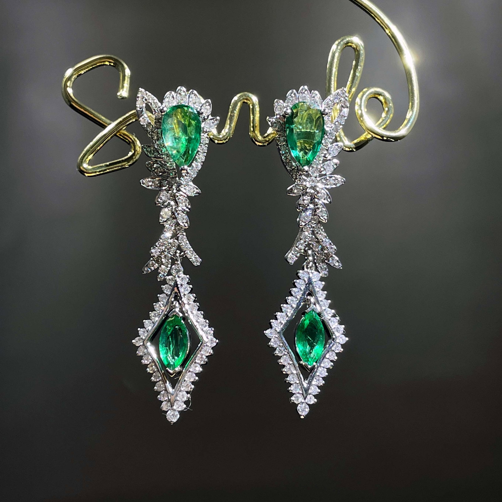 14k Gold 2.02 Ctw Natural Emerald & Diamond Earrings - 4