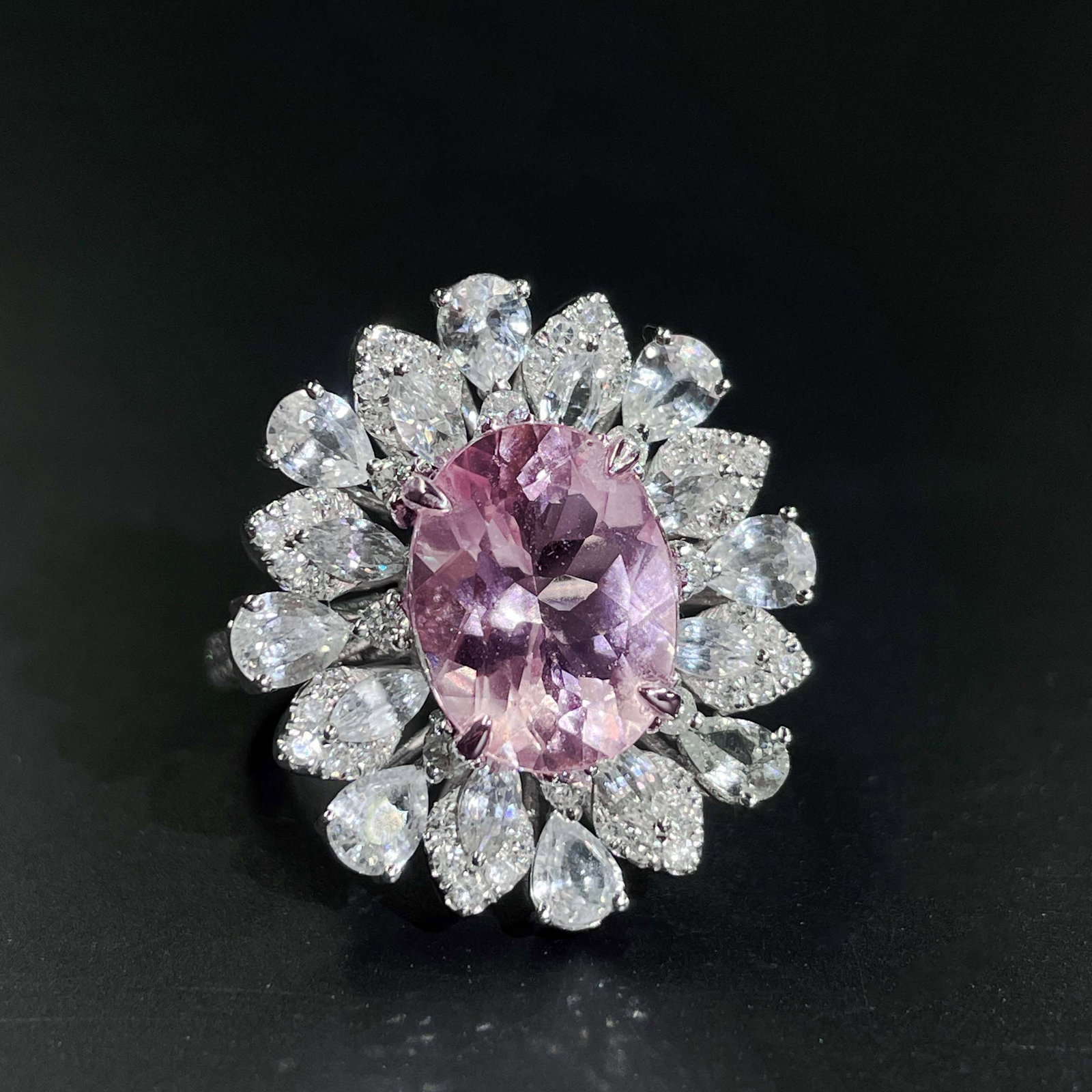 14k Gold 4.8 Ctw Natural Morganite & Sapphire Ring - 2