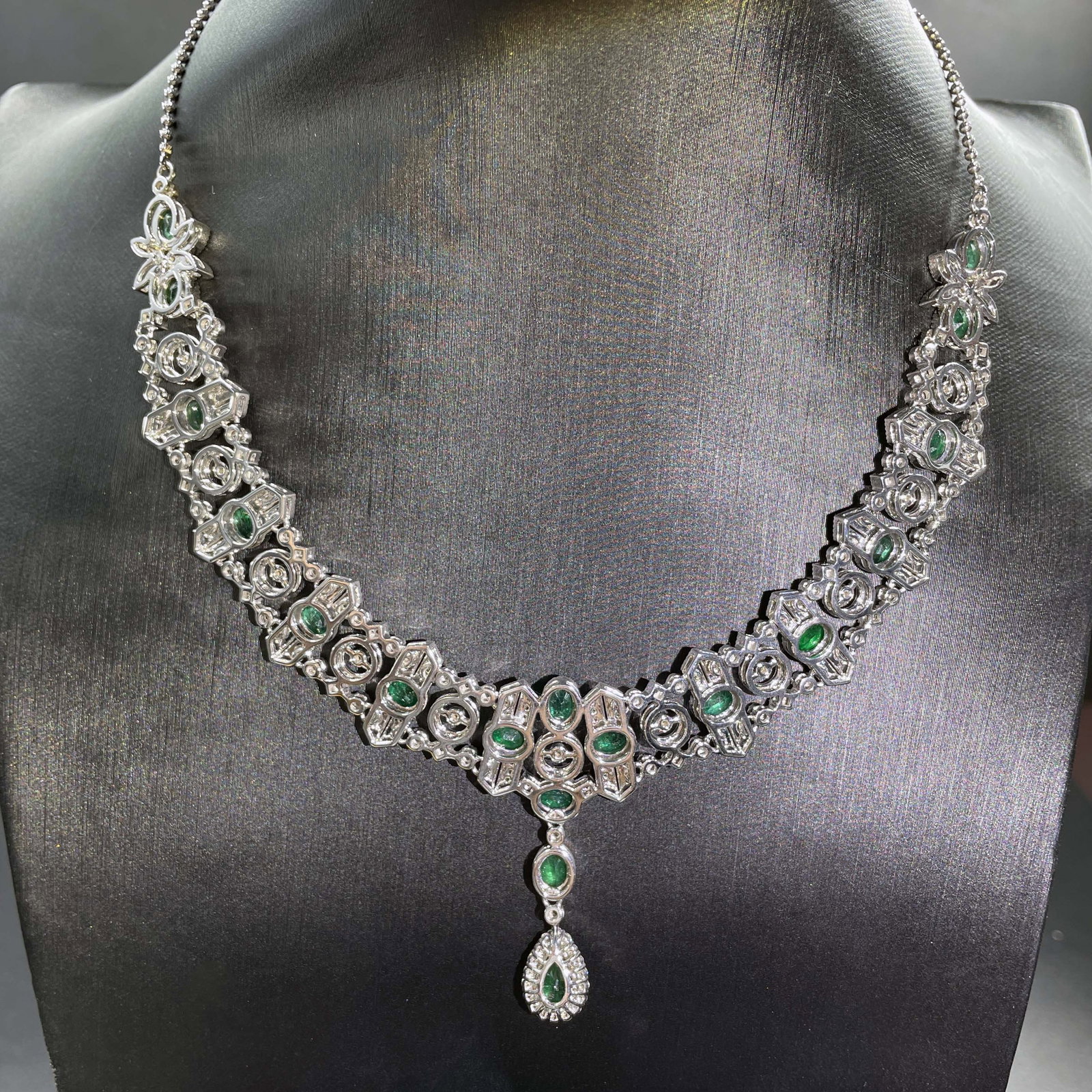 14k Gold 7.06 Ctw Vivid Green Natural Emerald & Diamond Necklace - 3