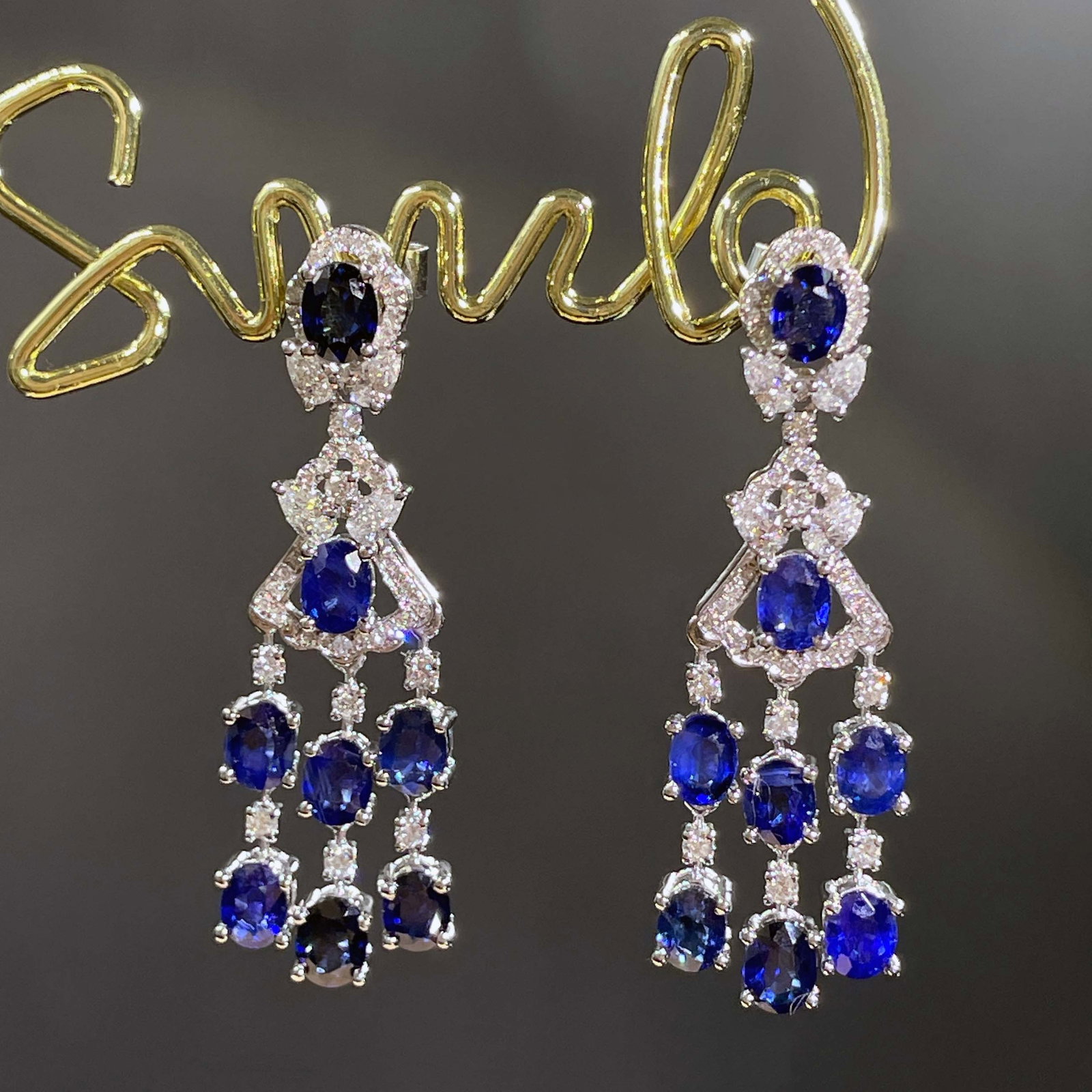 14k Gold 4.41 Ctw Vivid Blue Natural Sapphire & Diamond Earrings: Ref:231168406 // gold content:14k gold // main gemstone:sapphire // shape:oval // carat weight:3. 76ct // color:vivid blue // treatment:natural // // adjacent gemstone 2 : diamond // shape:multiple