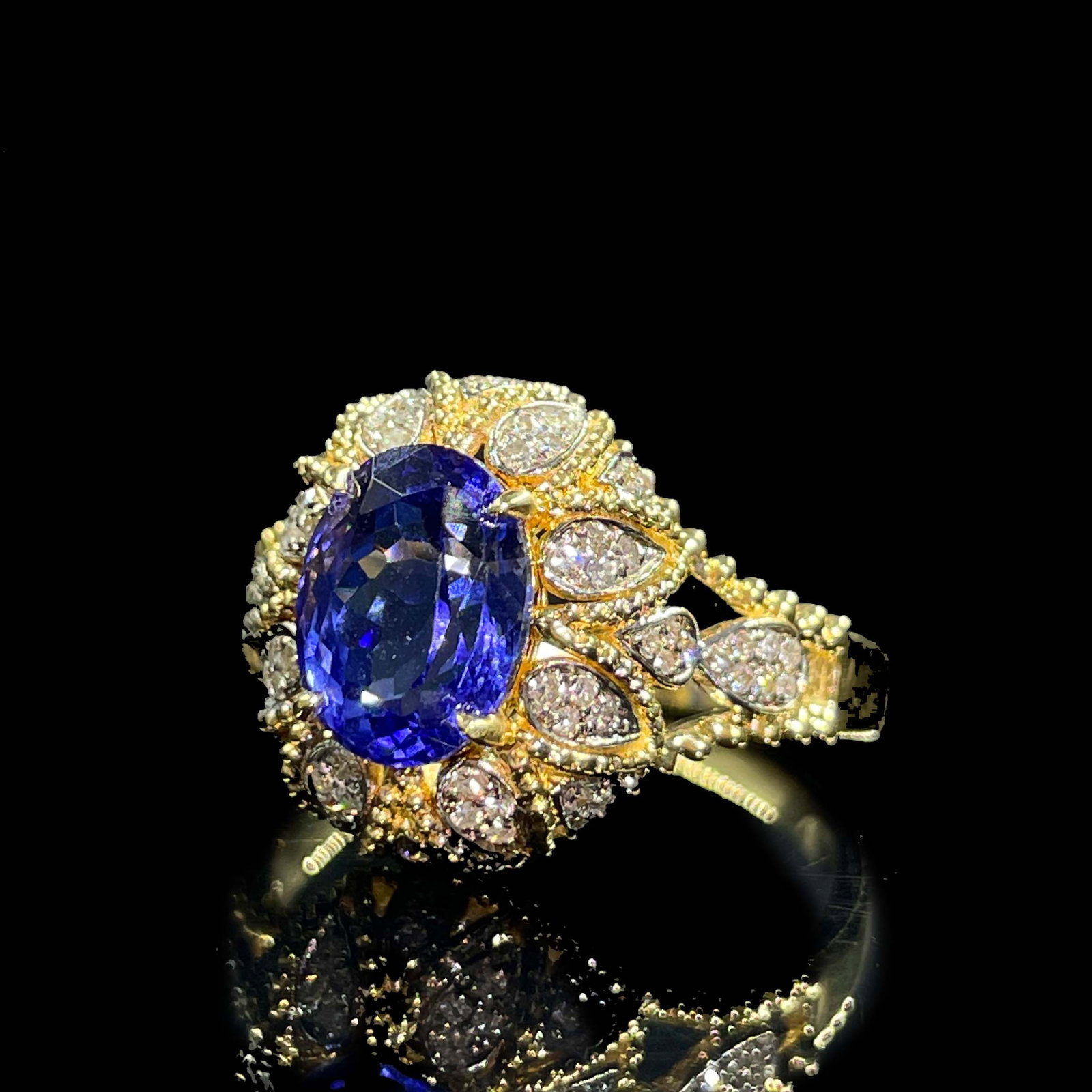 14k Gold 2.16 Ctw Natural Tanzanite & Diamond Ring - 2
