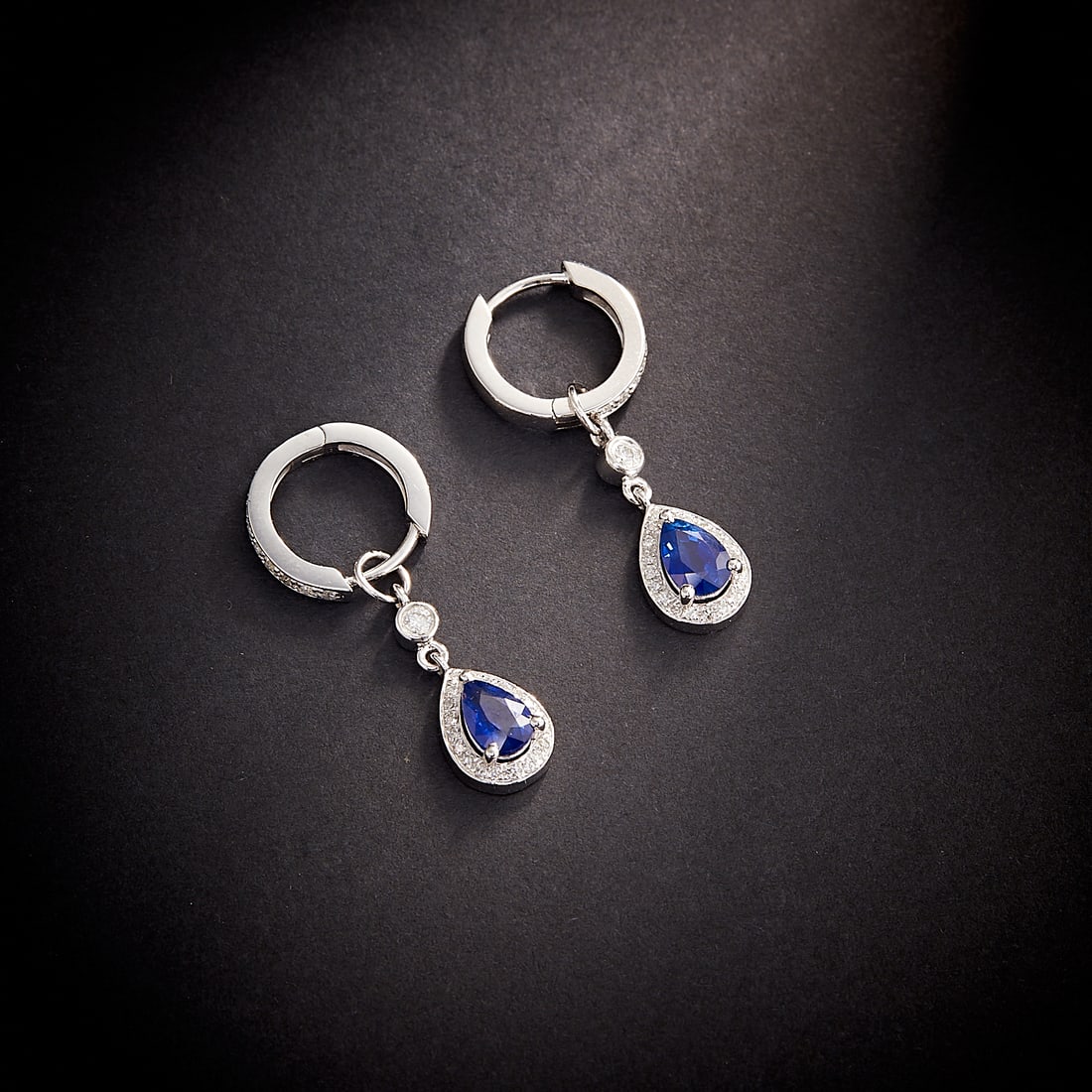 14k Gold 1.98 Ct Vivid Blue Natural Sapphire & Diamond Earrings: Ref:231168418 // gold content:14k gold // main gemstone:sapphire // shape:pear // carat weight:1. 98ct // color:vivid blue // treatment:natural // // adjacent gemstone 2 : diamond // shape:round //
