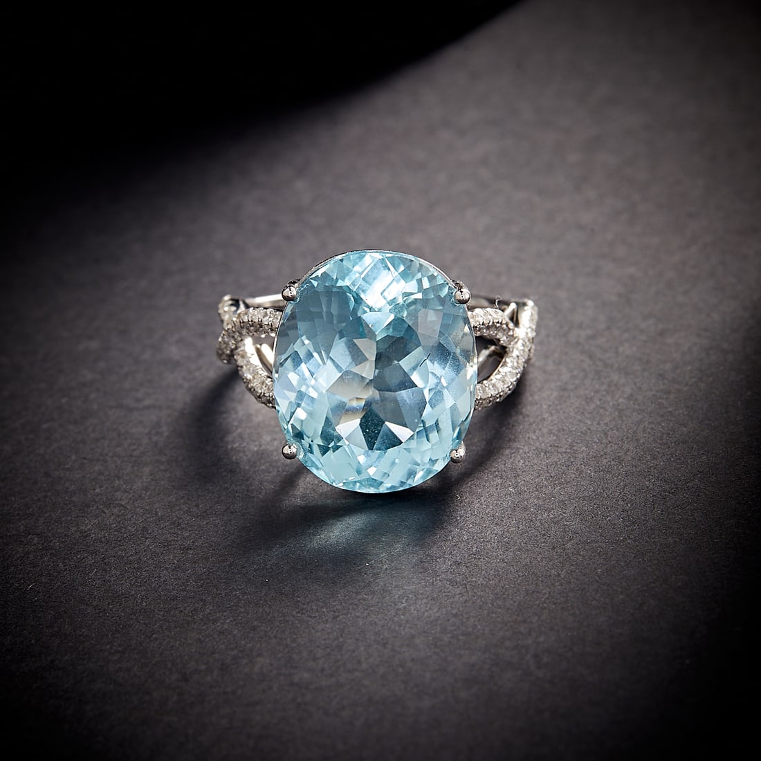 14k Gold 9.9 Ctw Natural Aquamarine & Diamond Ring (1 of 5)