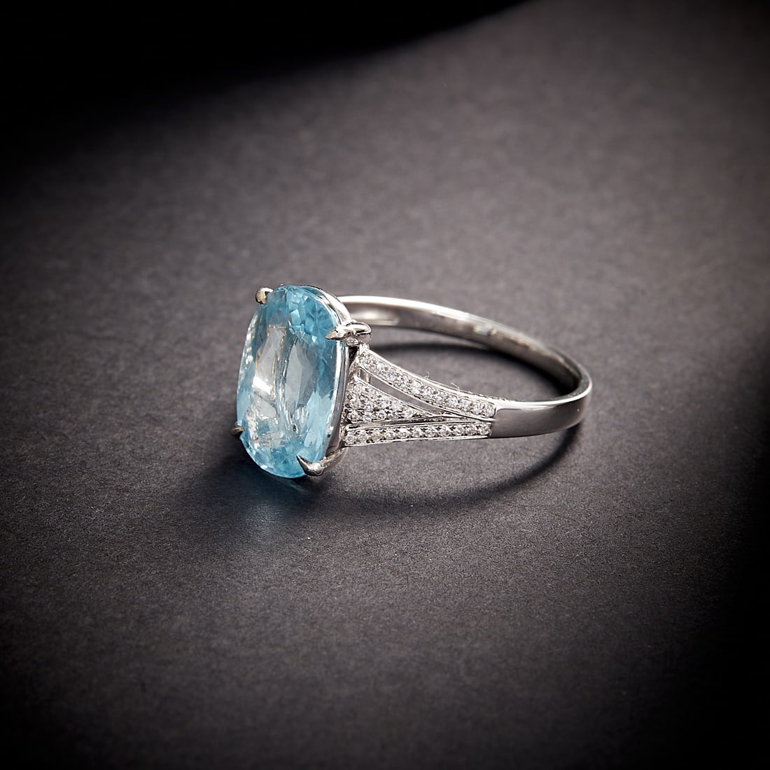 14k Gold 3.2 Ctw Natural Aquamarine & Diamond Ring - 3