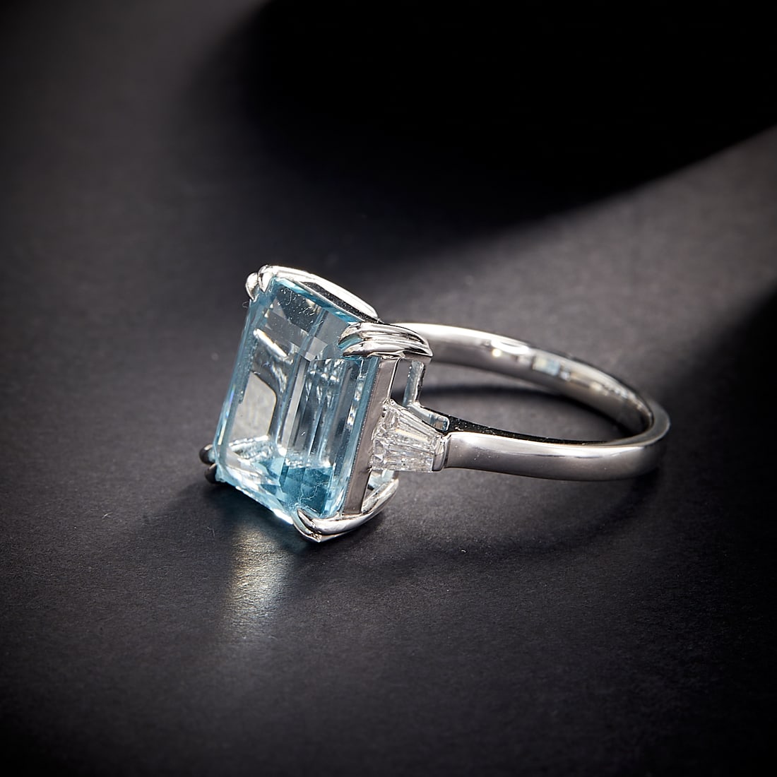 14k Gold 5.36 Ctw Natural Aquamarine & Diamond Ring - 3