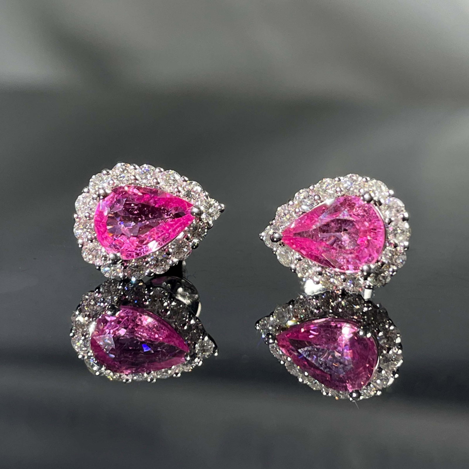 14k Gold 1.38 Ctw Natural Padparadscha Sapphire & Diamond Earrings - 4
