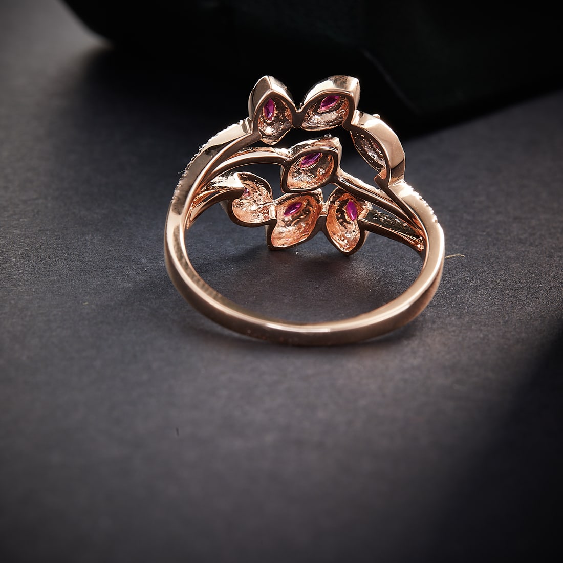 14k Gold 0.56 Ctw Natural Ruby & Diamond Ring - 4