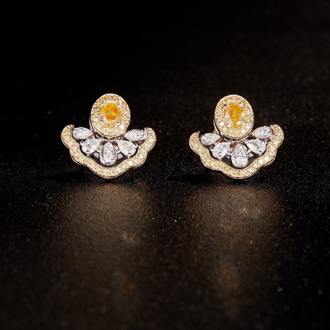 14k Gold 0.86 Ctw Natural Yellow Diamond & Diamond Earrings: Ref:231168442 // gold content:14k gold // main gemstone:yellow diamond // shape:oval // carat weight:0. 40ct // color:yellow // treatment:natural // // adjacent gemstone 2 : diamond // shape:multiple 