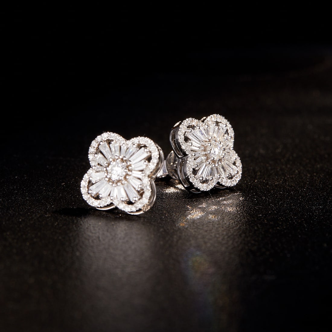 14k Gold 0.72 Ct Natural H Diamond Earrings - 3