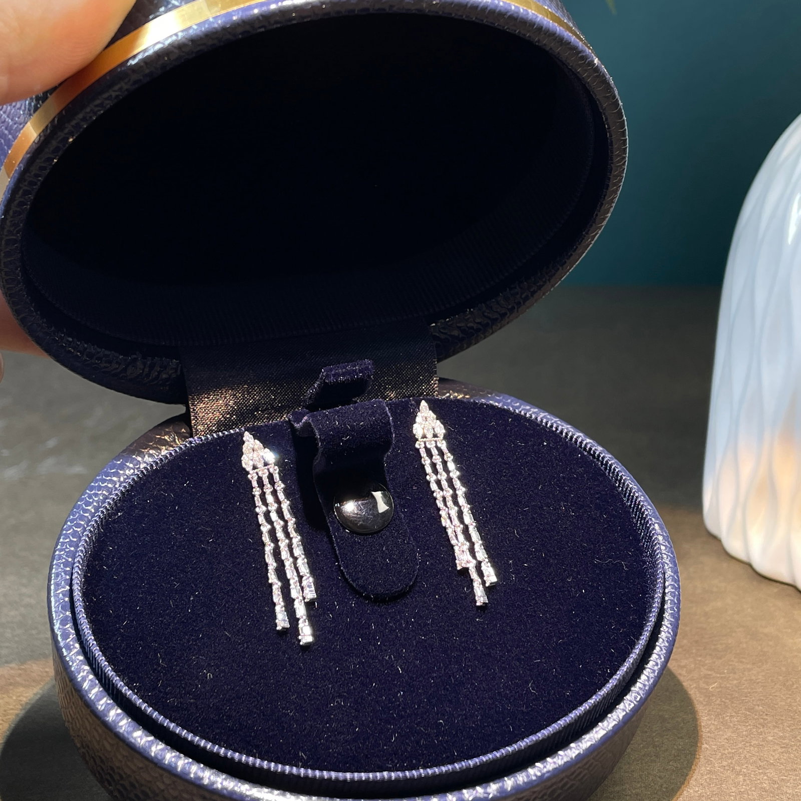 14k Gold 0.58 Ct Natural H Diamond Earrings - 8