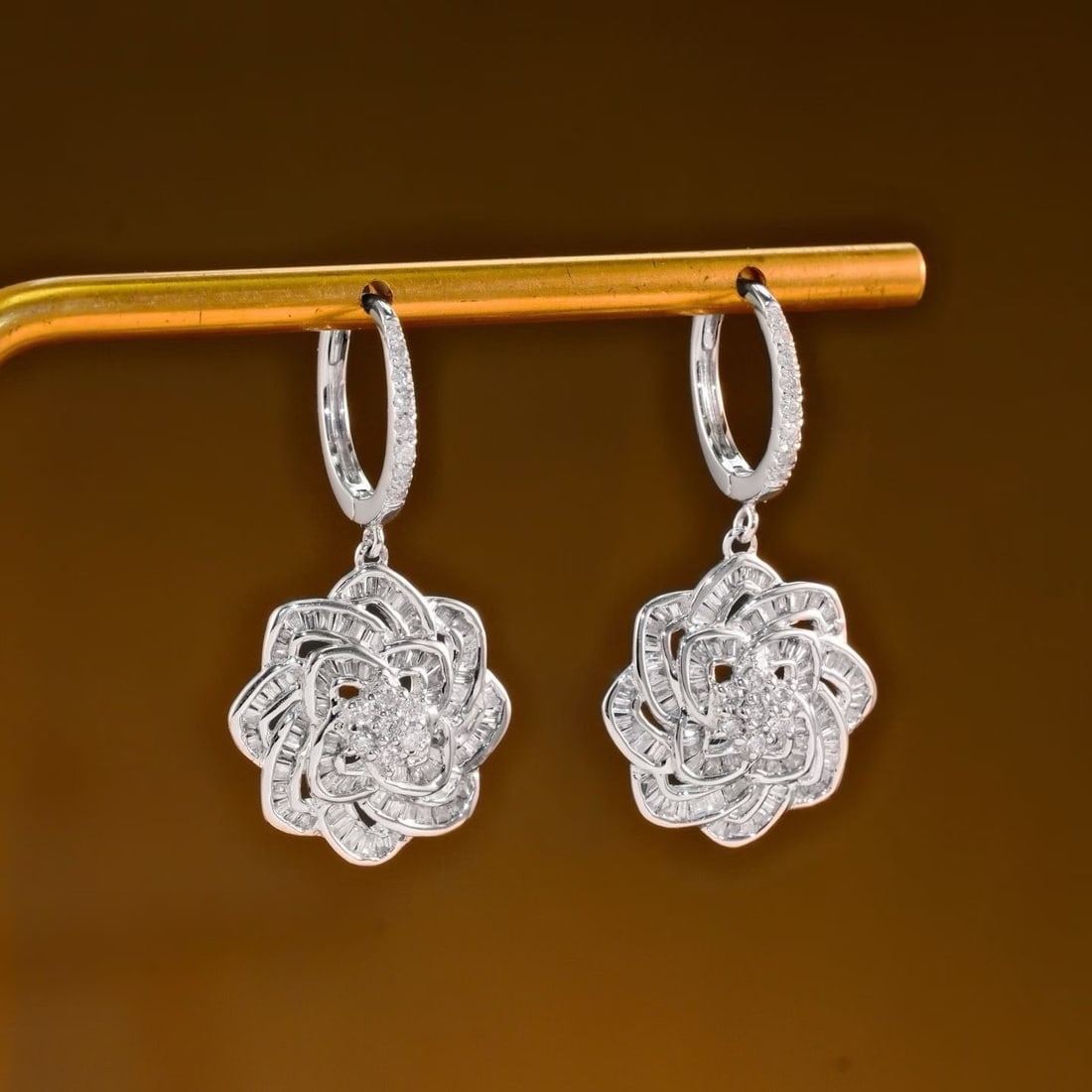 14k Gold 0.9 Ct Natural H Diamond Earrings - 4