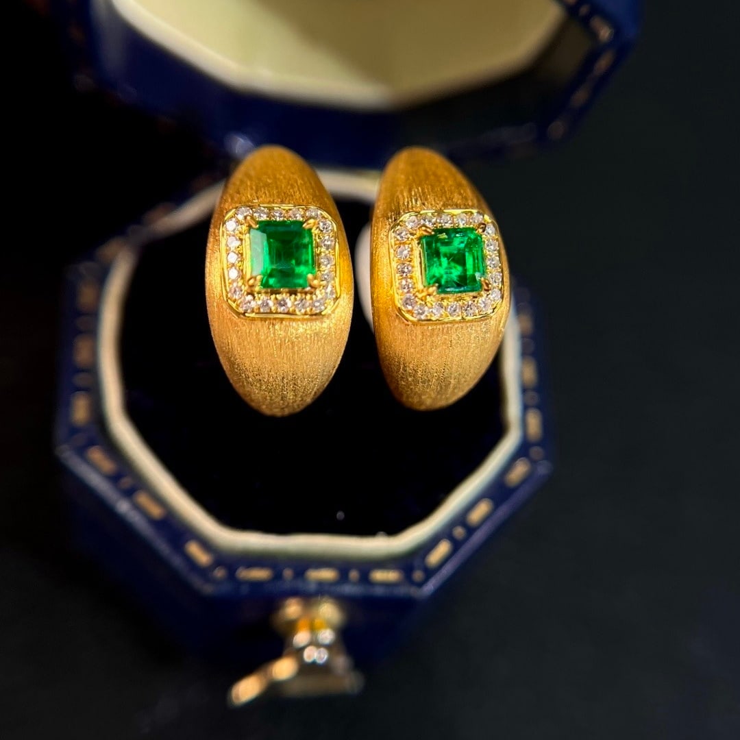 14k Gold 0.52 Ctw Natural Emerald & Diamond Earrings - 2