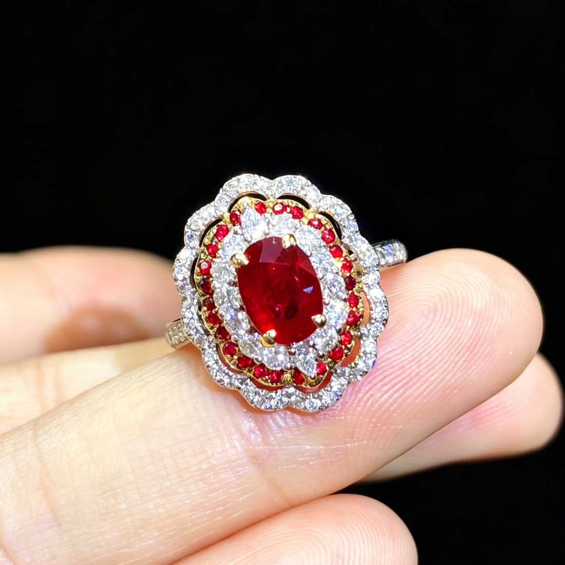 14k Gold 1.23 Ctw Natural Ruby & Ruby Ring: Ref:231171085 // gold content:14k gold // ring size:7. 25us // // main gemstone:ruby // shape:oval // carat weight:1. 07ct // color:pigeonblood red // treatment:natural // // adjacent gemstone 2 : rub