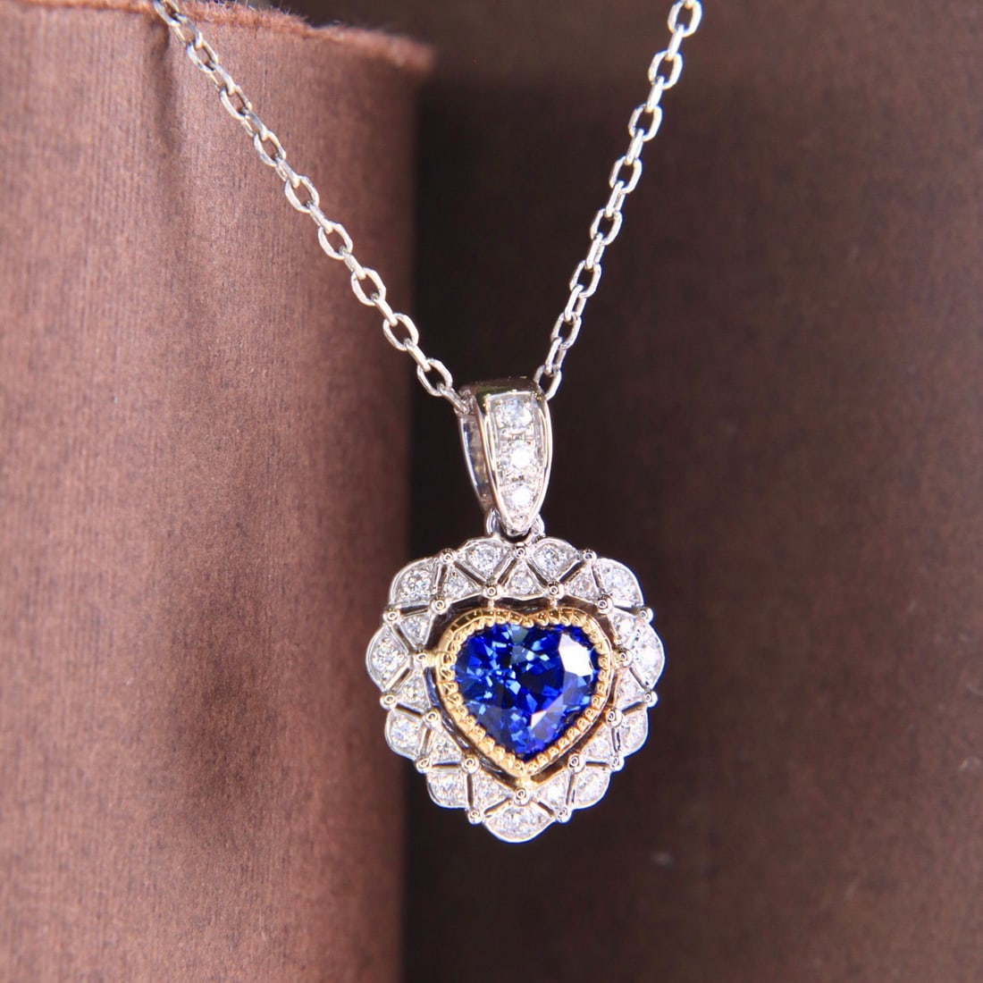 14k Gold 1.14 Ctw Natural Sapphire & Diamond Necklace - 4